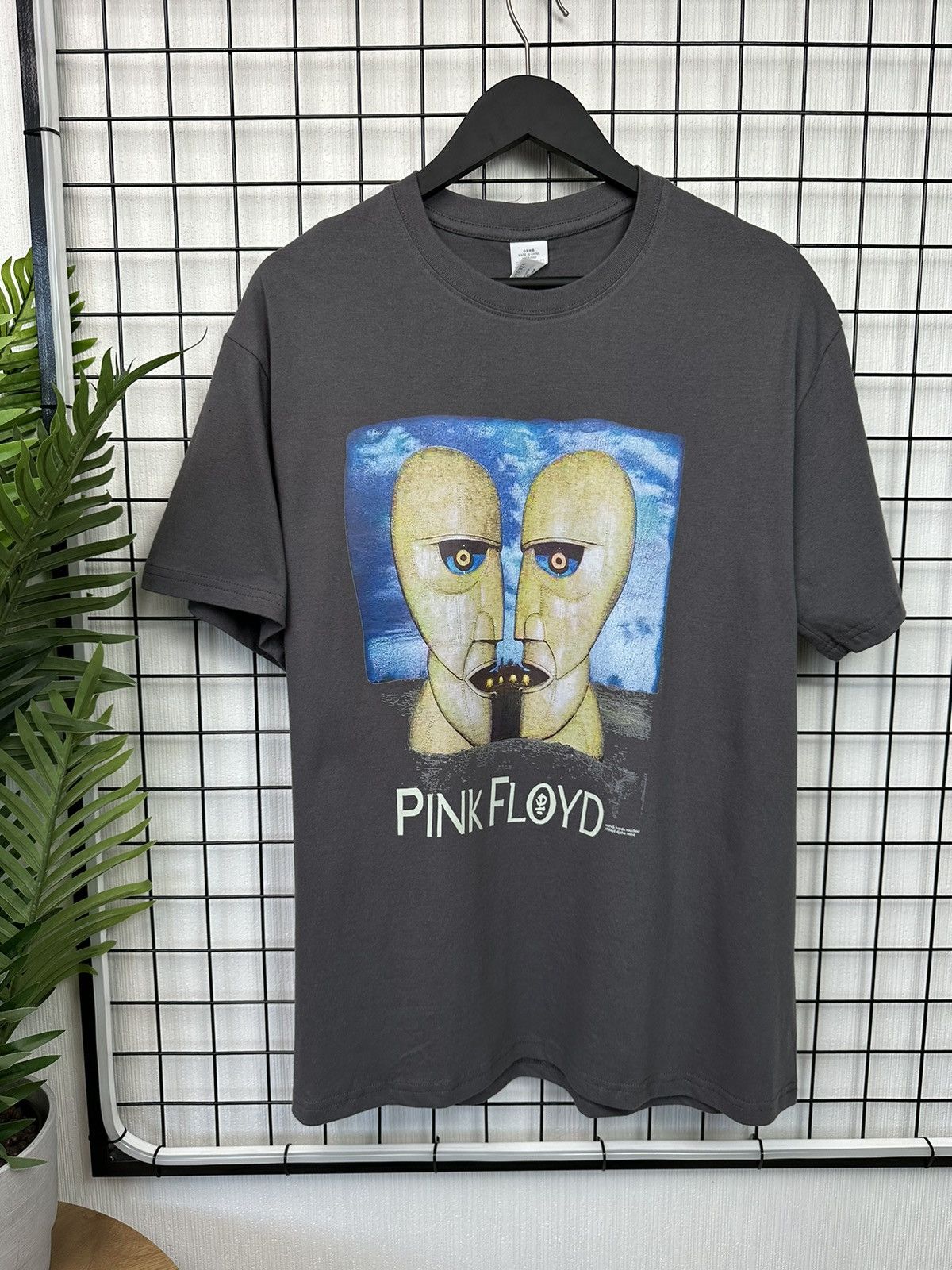 Band Tees × Pink Floyd Pink Floyd Division Bell Men Grey L “North American Tour” Size US L / EU 52-54 / 3 - 1 Thumbnail