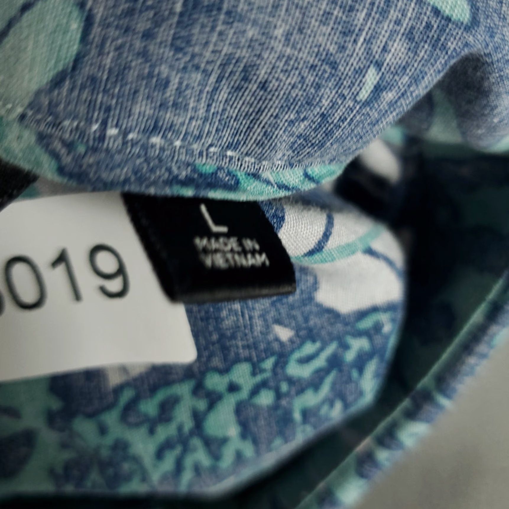 TravisMathew Travis Mathew Shirt Mens Large Blue Reverse Print Button Up Short Sleeve Size US L / EU 52-54 / 3 - 6 Thumbnail