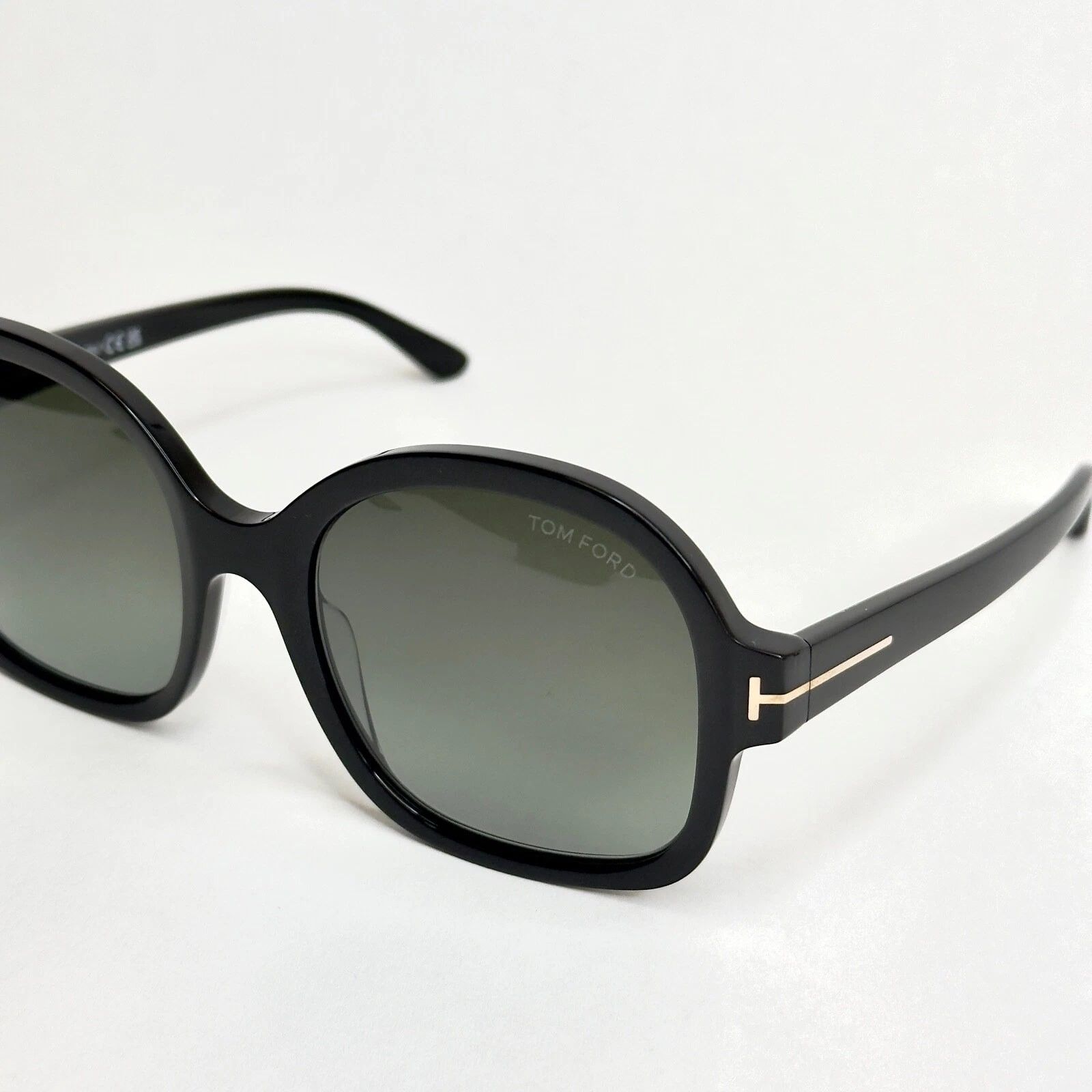 Tom Ford TOM FORD HANLEY TF1034 01B Black ECO Sunglasses 1034 Size ONE SIZE - 10 Thumbnail