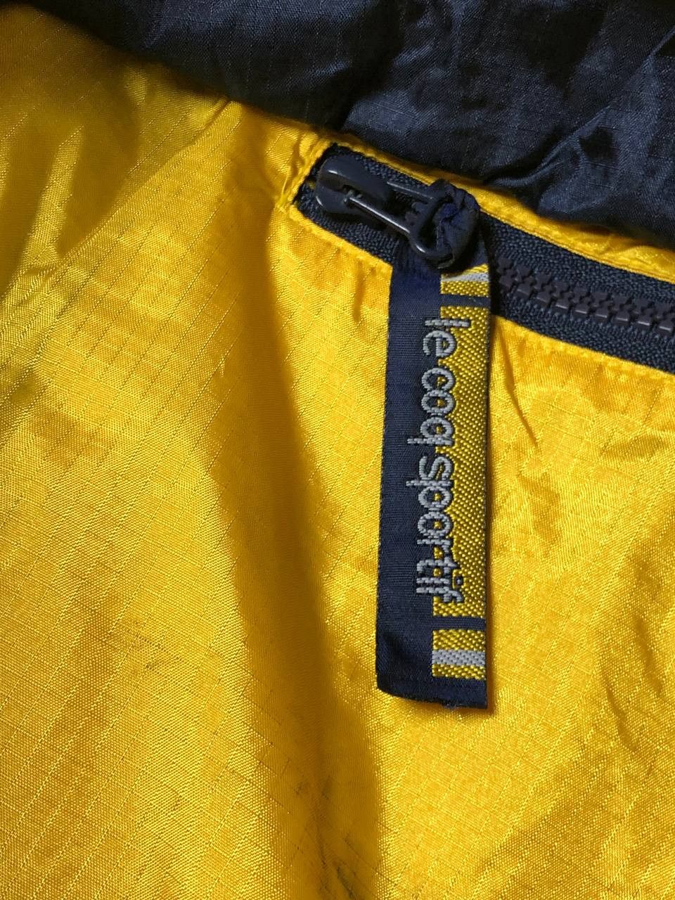 Le Coq Sportif × Vintage Vintage Le Coq Sportif Nylon Zip Jacket Size US M / EU 48-50 / 2 - 21 Thumbnail