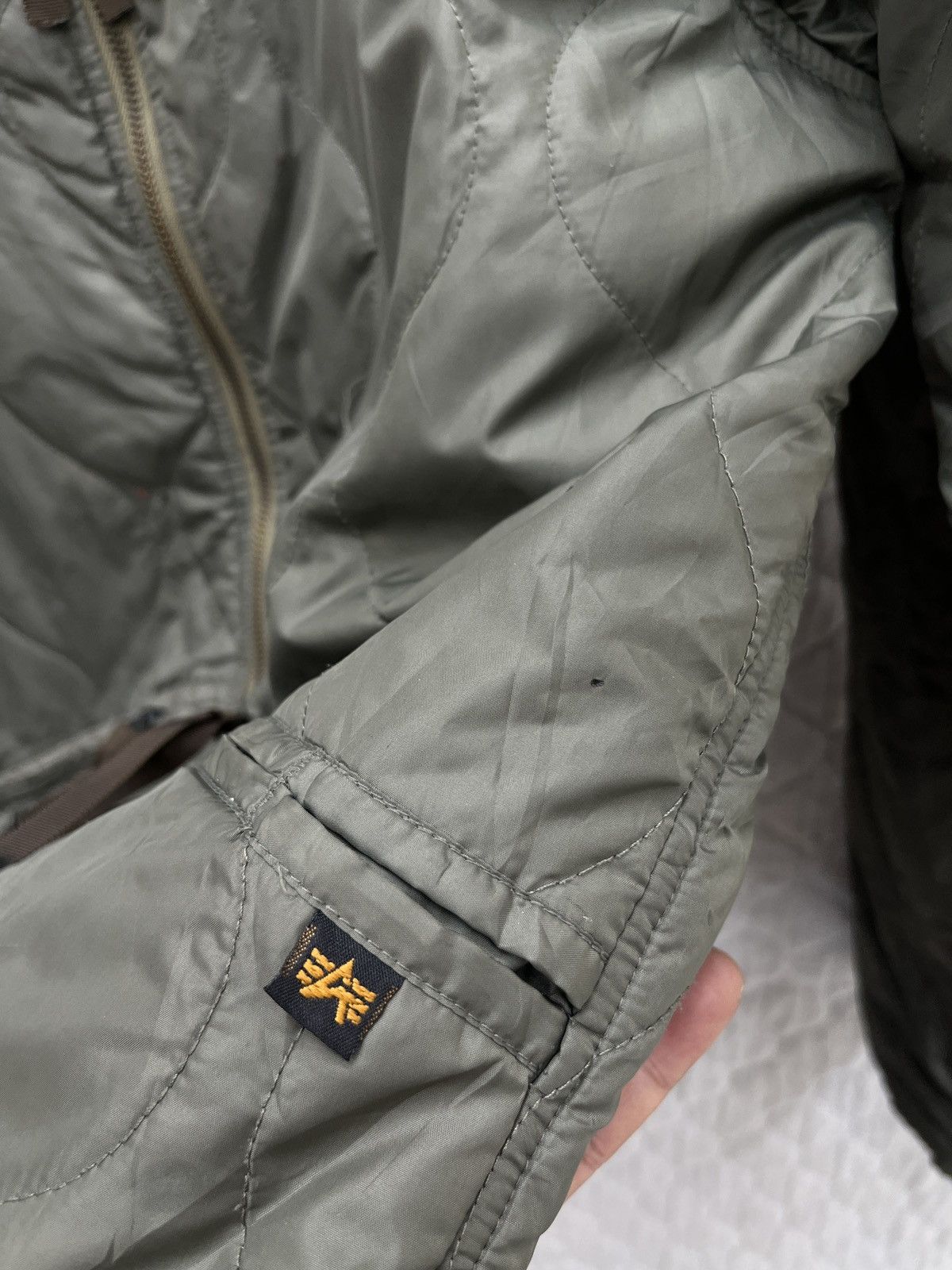 Alpha Industries 🔥🔥🔥STEALS ALPHA INDUSTRIES LIGHT JACKET Size US M / EU 48-50 / 2 - 18 Thumbnail