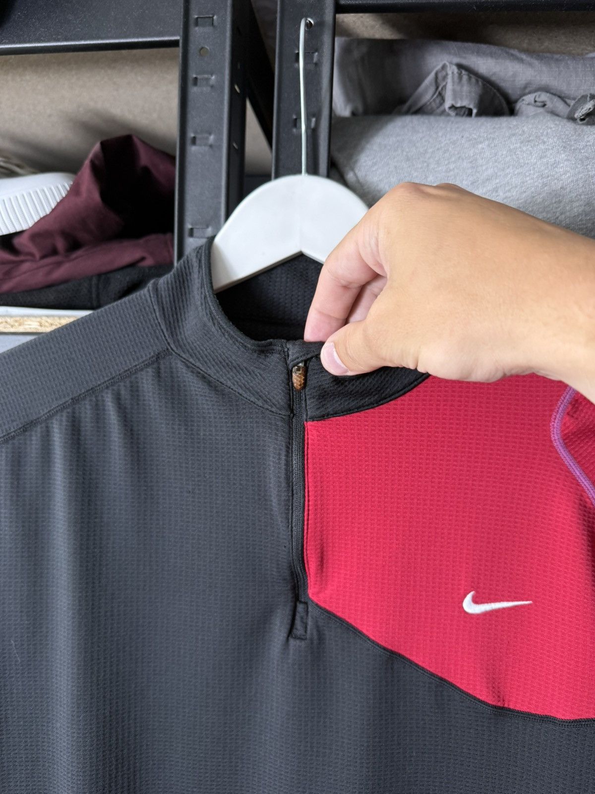 Nike Vintage Nike FitDry Running Shirt Half Zip Reflective Top Size US L / EU 52-54 / 3 - 7 Thumbnail