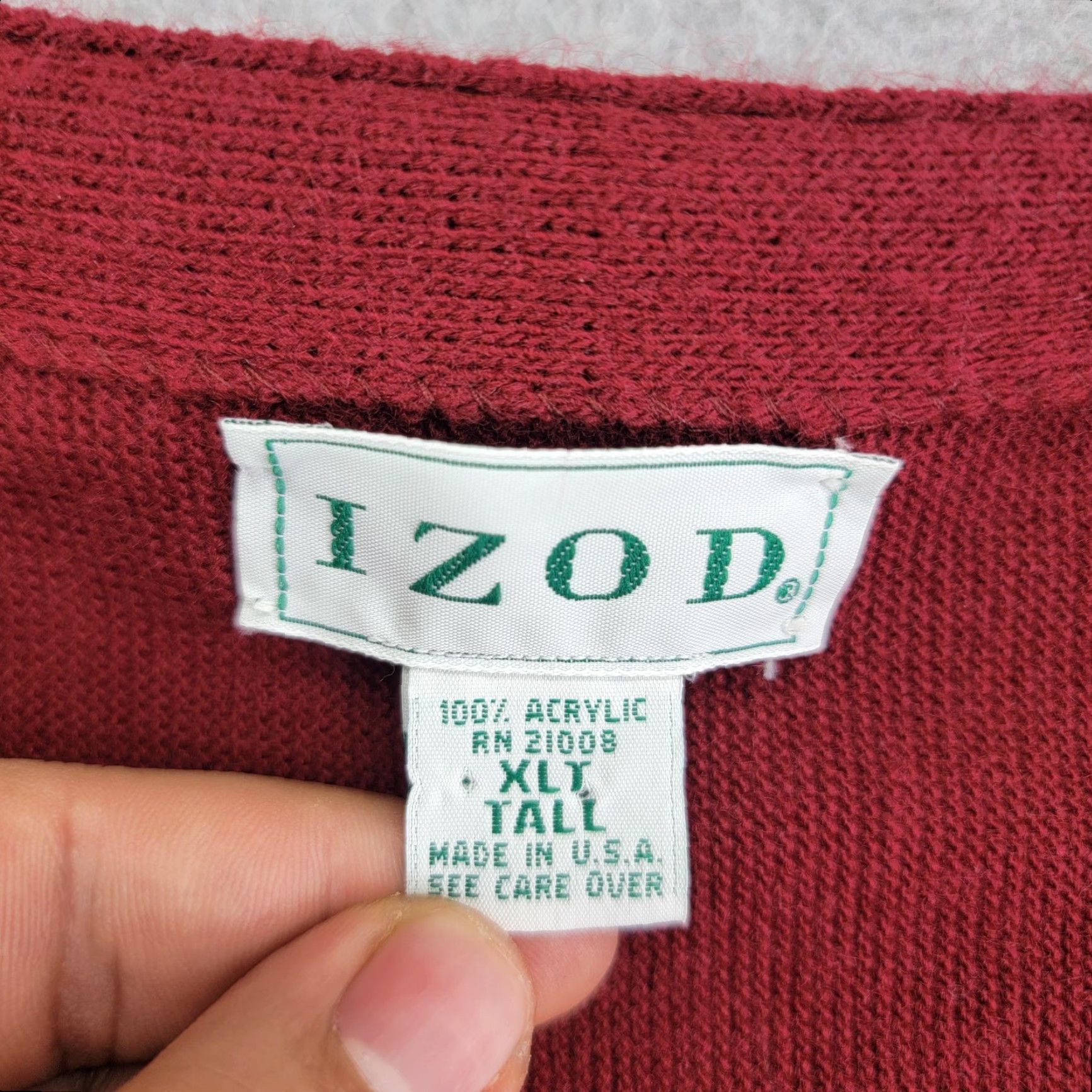 Izod VINTAGE IZOD Cardigan Mens XLT Red Collarless V-Neck Embroidered Logo Made In USA Size US XL / EU 56 / 4 - 2 Thumbnail