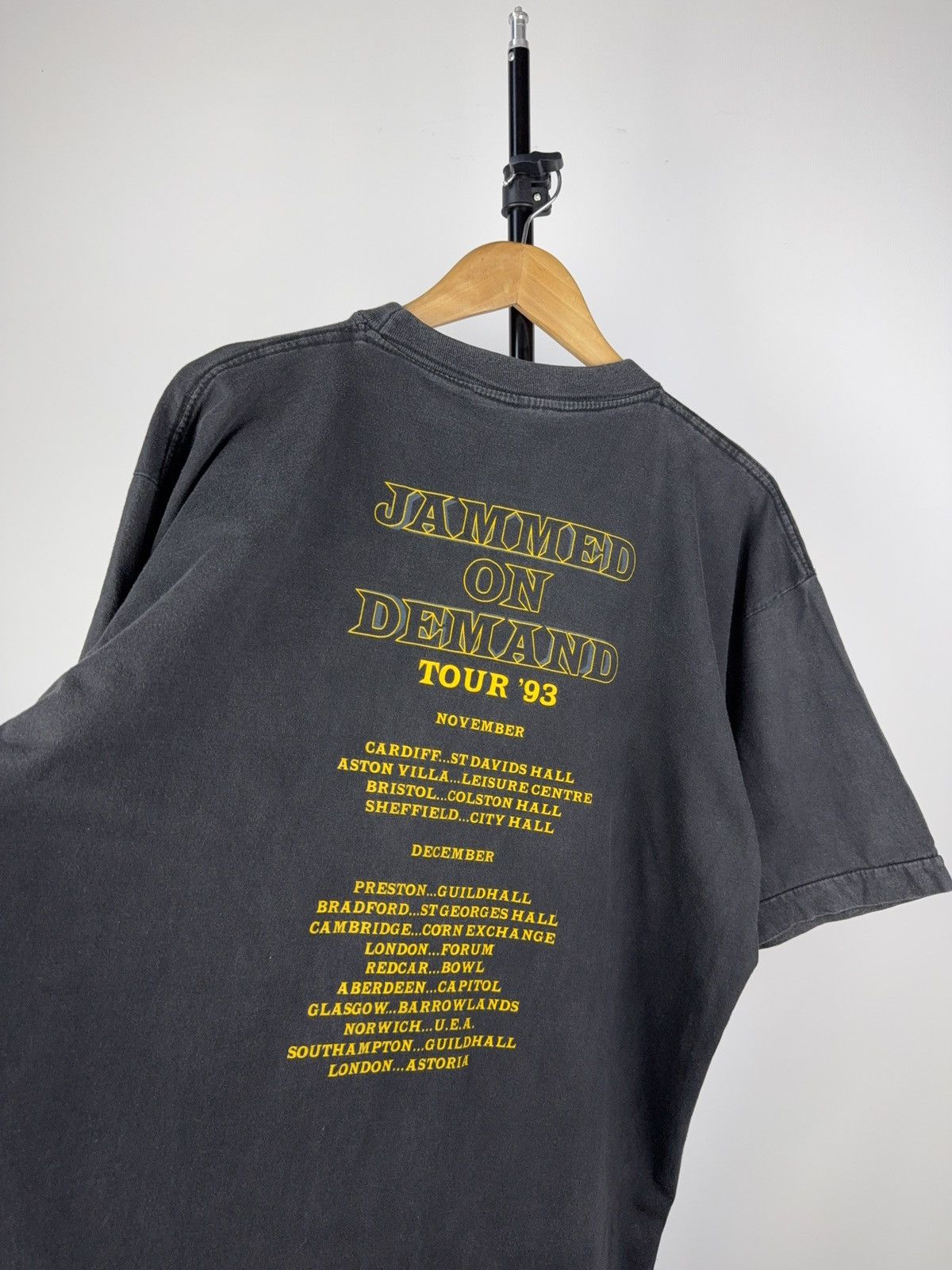 Band Tees VTG 1993 Jammed On Demand Tour T-Shirt UK Dates Rock Tee Size US XL / EU 56 / 4 - 7 Thumbnail