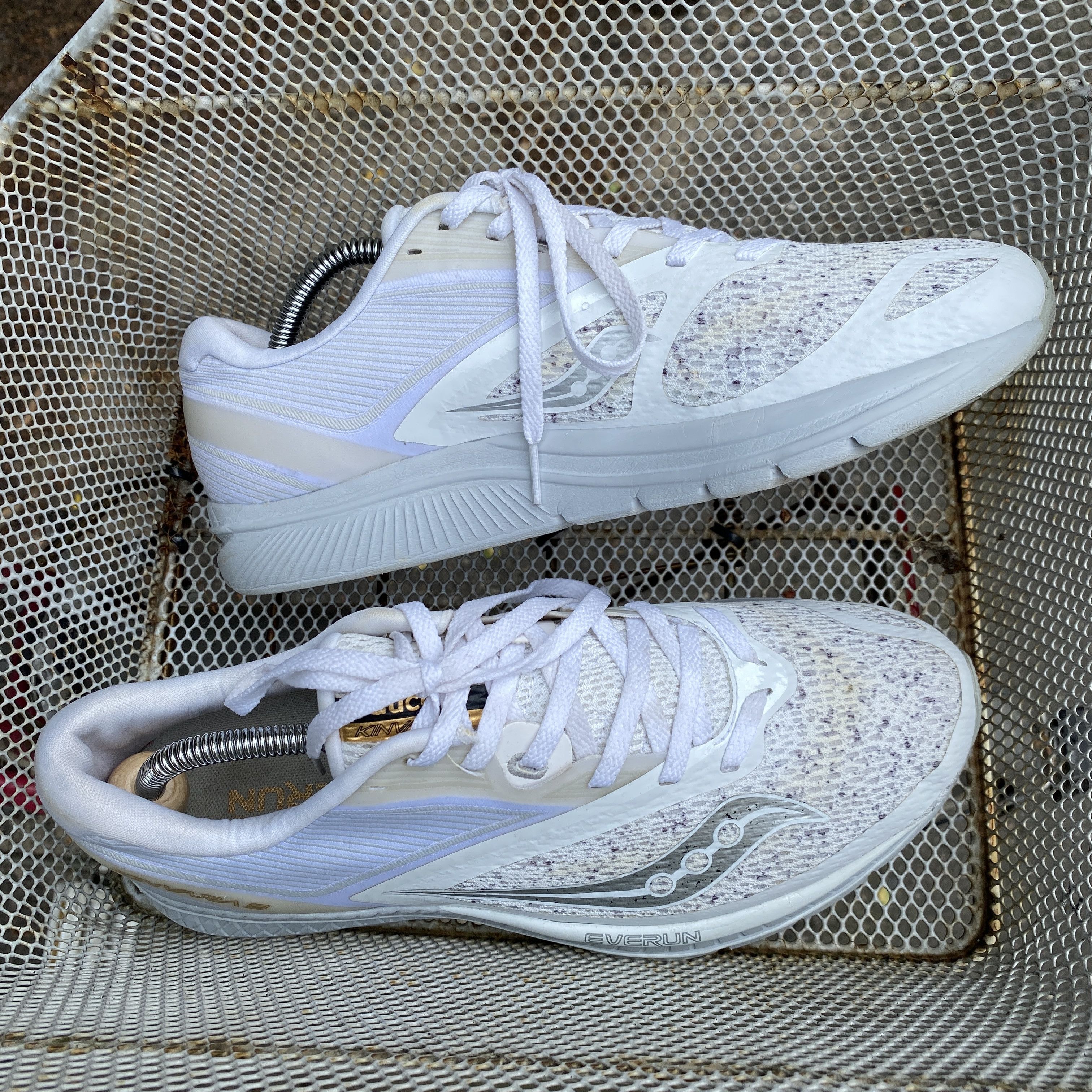 Saucony Kinvara white running sneakers us