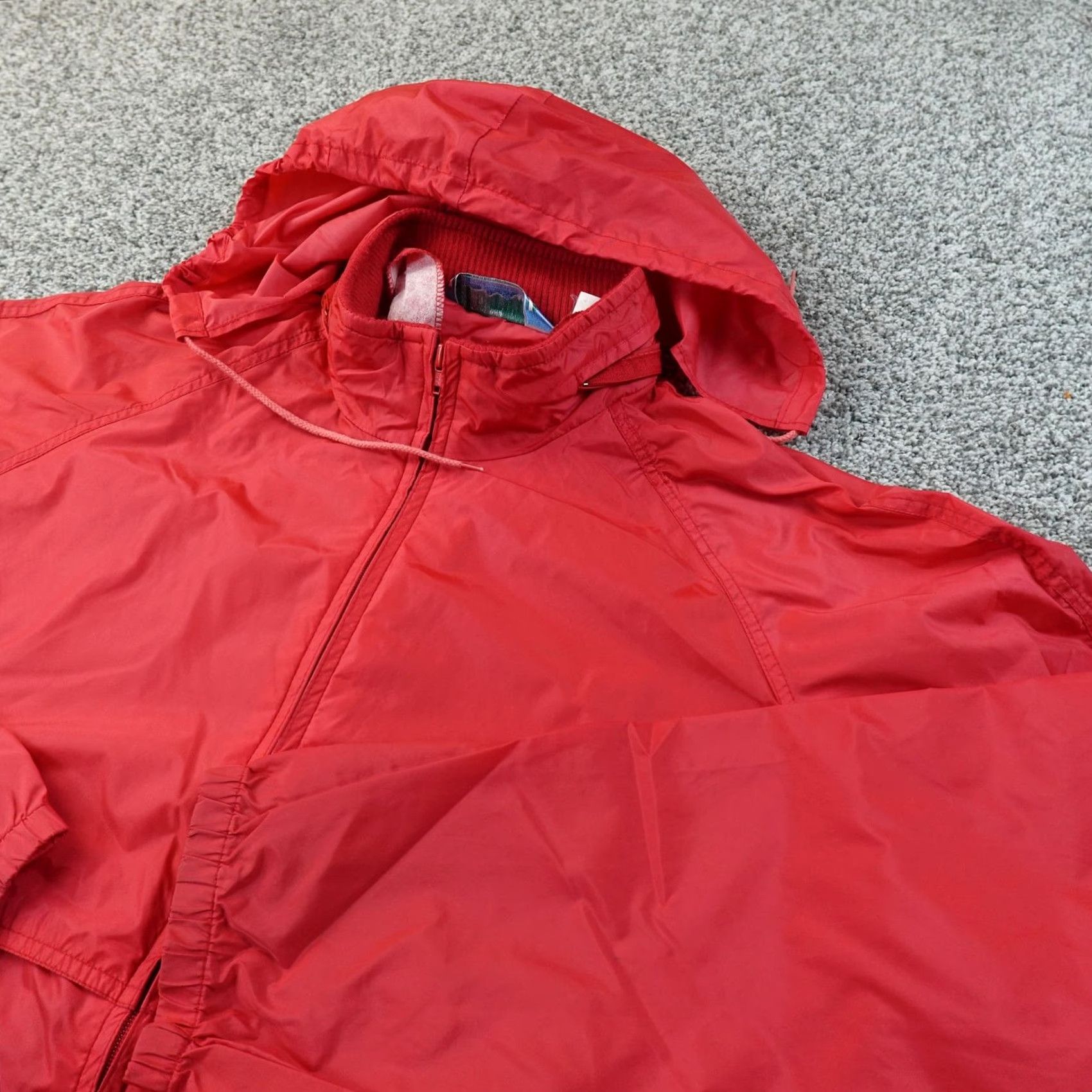 Vintage VINTAGE Woolrich Jacket Mens L Red Teton Hooded Full Zip Windbreaker Coat Outdoor Size US L / EU 52-54 / 3 - 2 Thumbnail
