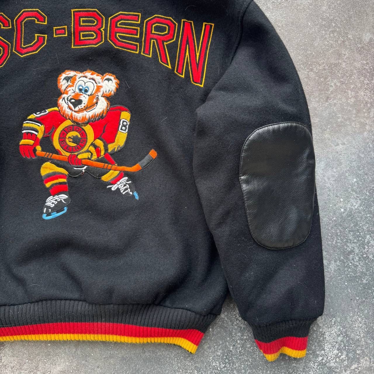 Vintage 90s Amazing Vintage Varsity Bomber Jacket Size US S / EU 44-46 / 1 - 10 Thumbnail