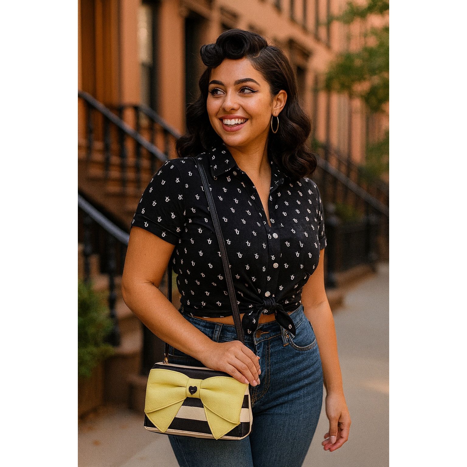 Betsey Johnson Betsey Johnson Black White Stripe Crossbody Purse Yellow Bow Size ONE SIZE - 1 Thumbnail