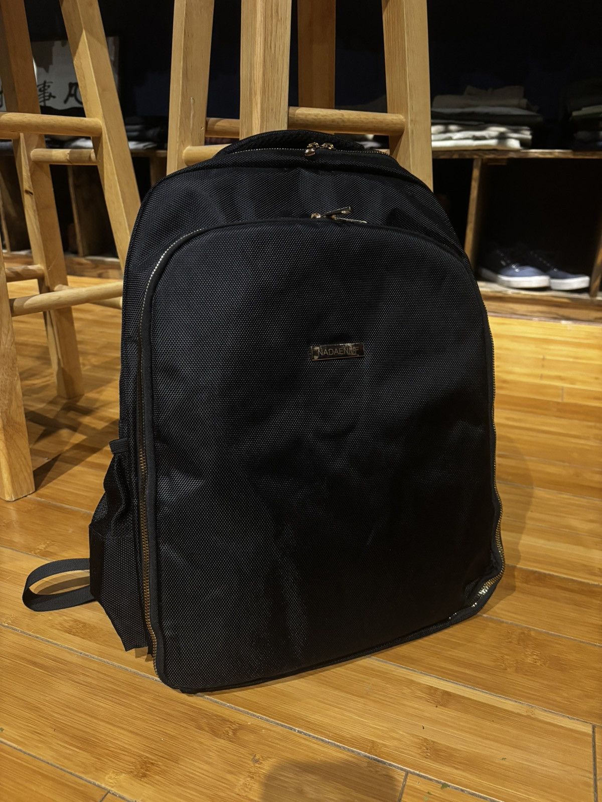 Other Black & gold backpack Size ONE SIZE - 10 Thumbnail