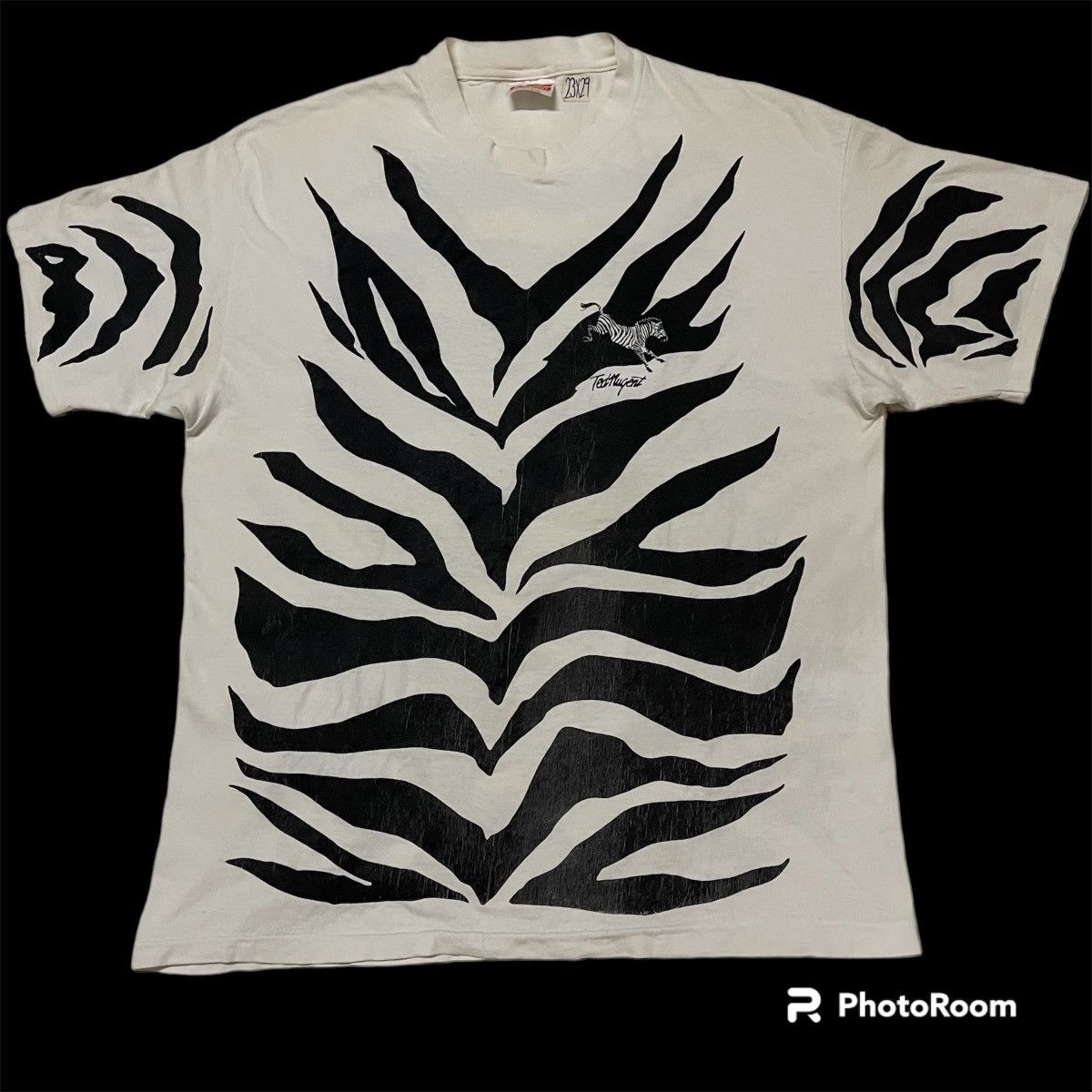 Band Tees × Vintage Ted Nugent bowhunting forever zebra 90s Size US XL / EU 56 / 4 - 1 Thumbnail