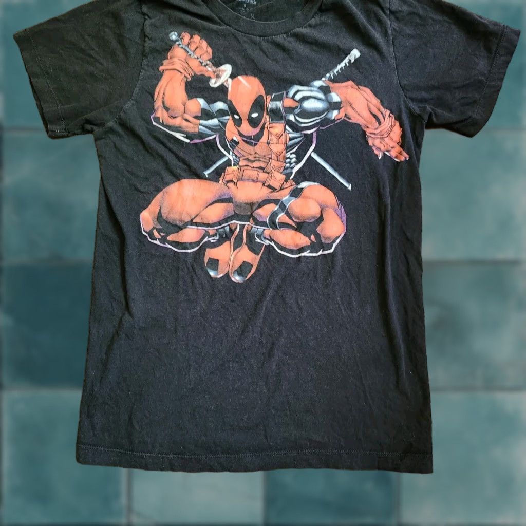 Mad Engine VINTAGE Mad Engine Marvel Deadpool Shirt Mens Small Black Cotton Graphic X-Men Tee Short Sleeve Crew Neck Size US S / EU 44-46 / 1 - 1 Thumbnail