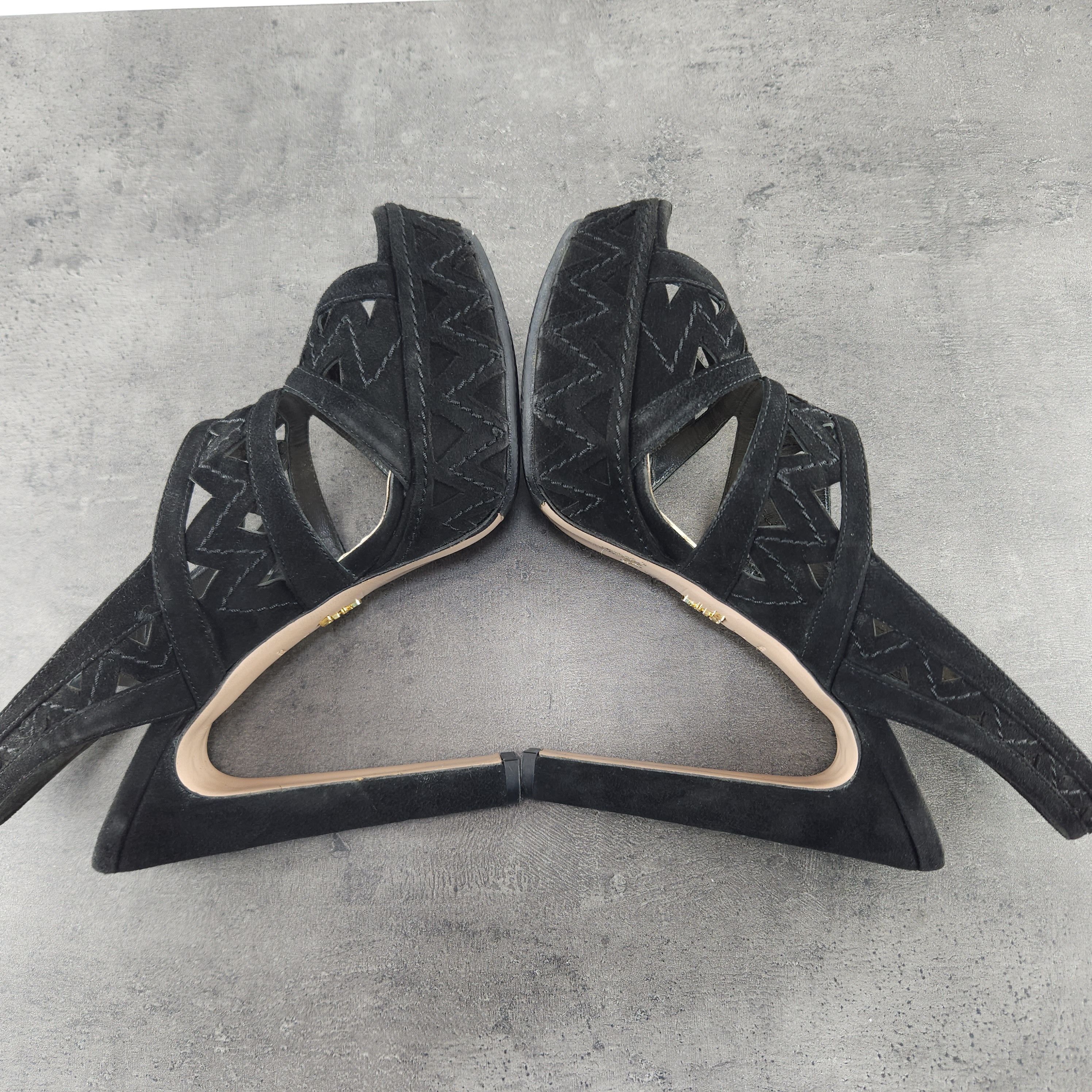 Prada Prada Black suede Heels Sz 38.5 Size US 8.5 / IT 38.5 - 9 Thumbnail