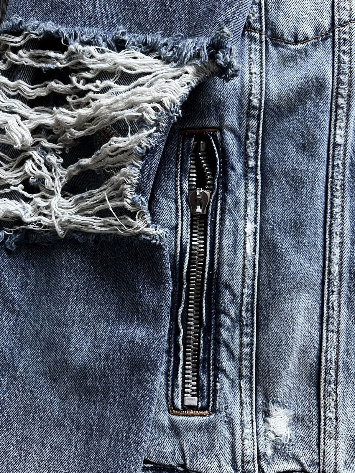 Balmain Balmain Destroyed Distressed Denim Jacket Size US M / EU 48-50 / 2 - 6 Thumbnail