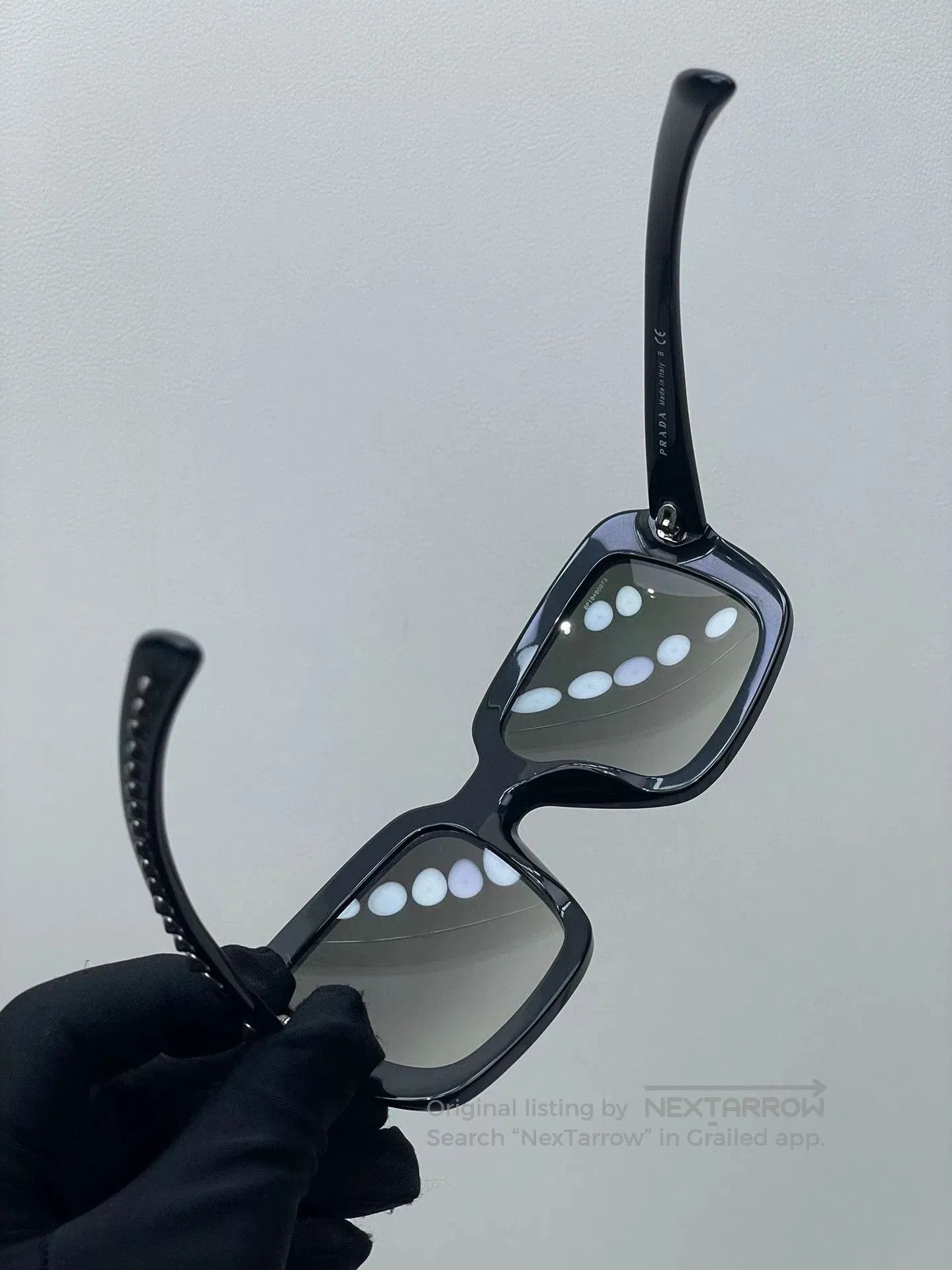 Prada PRADA Studded Sunglasses. Size ONE SIZE - 7 Thumbnail