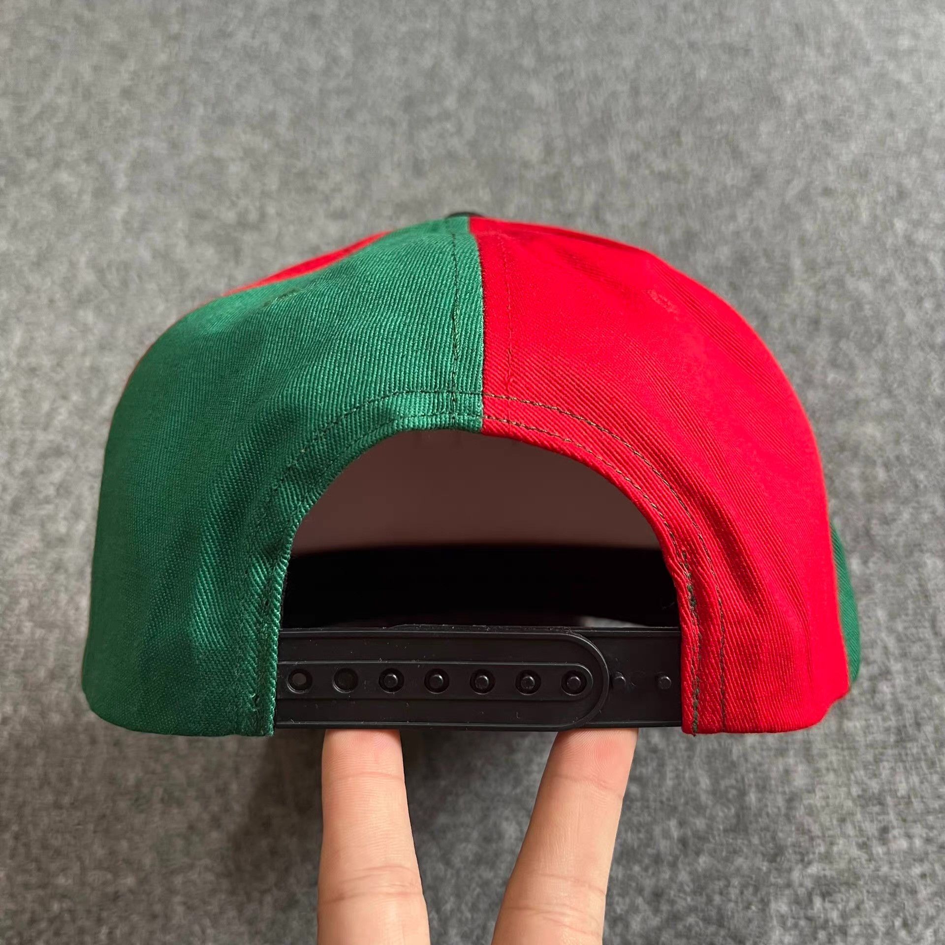 Cross Colours Cross Colours embroidered flat brim baseball cap Q7 Size ONE SIZE - 4 Thumbnail
