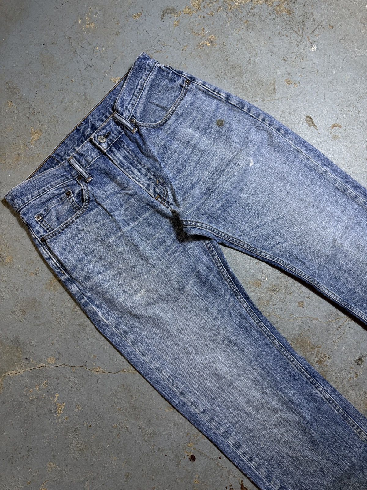 Levi's Vintage Distressed Levi’s 559 denim jeans Size US 32 / EU 48 - 2 Thumbnail