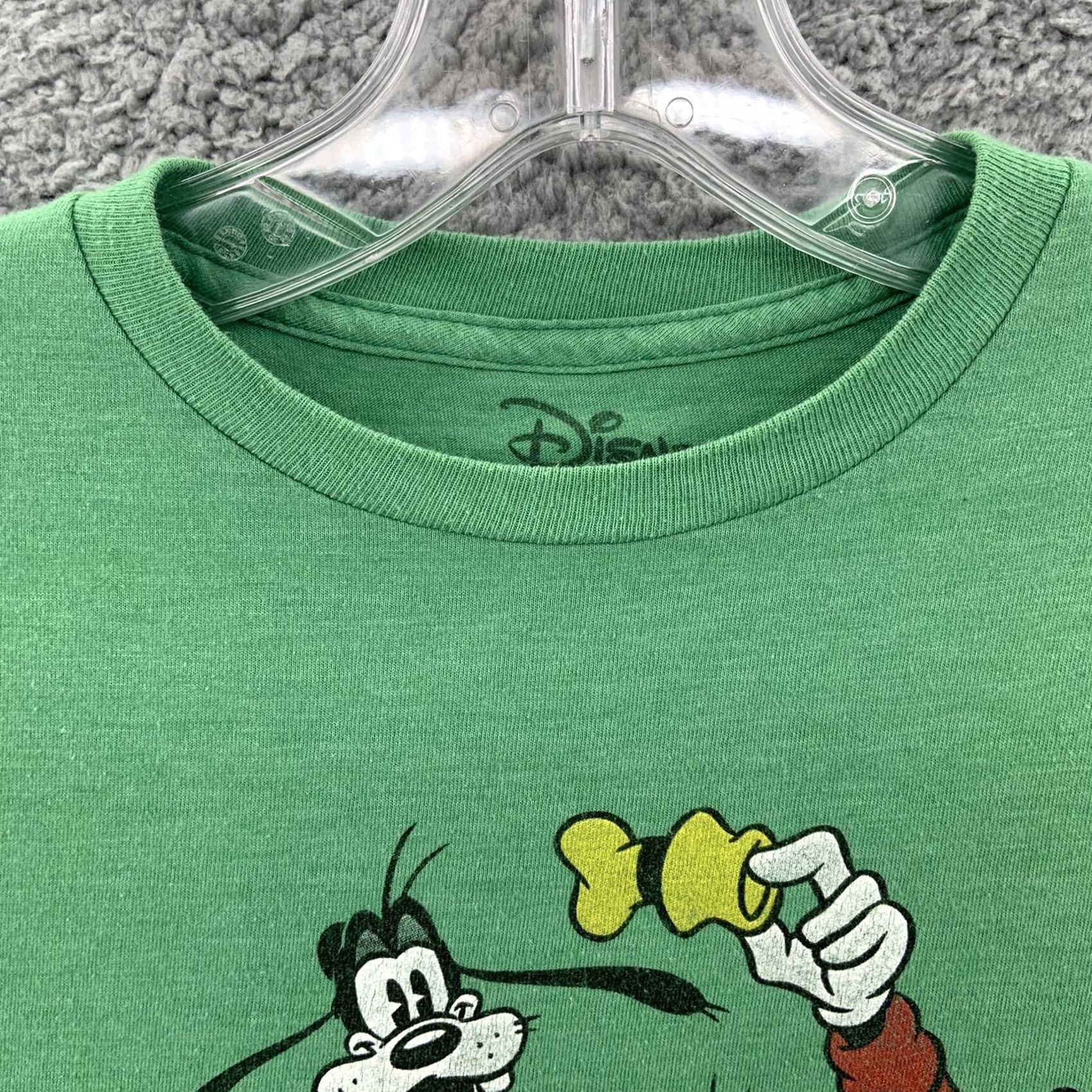 Disney VINTAGE? No. Size US M / EU 48-50 / 2 - 3 Thumbnail