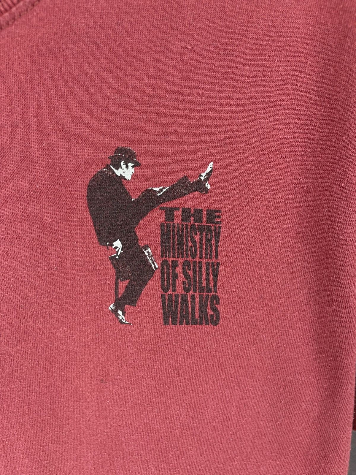 Vintage Vintage 2001 THE MINISTRY OF SILLY WALKS comedy tv show Size US M / EU 48-50 / 2 - 6 Thumbnail