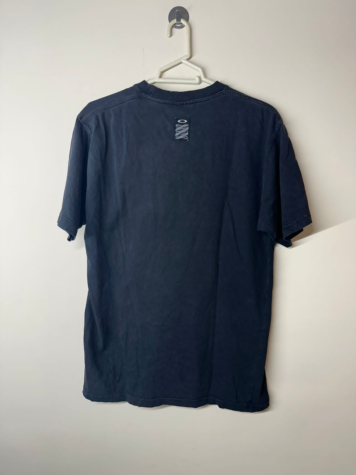 Oakley × Vintage Oakley vintage hype y2k streetwear style t-shirt Size US L / EU 52-54 / 3 - 2 Thumbnail
