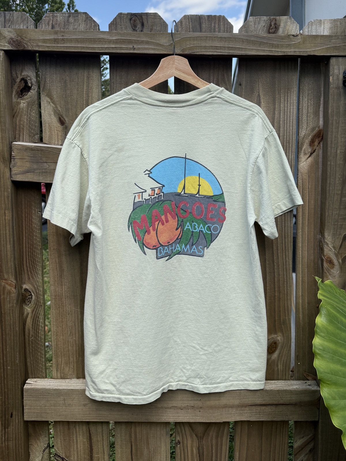 Tommy Bahama × Vintage Vintage 90s Bahamas Bamboo Cay anvil tee shirt so L Size US L / EU 52-54 / 3 - 2 Thumbnail