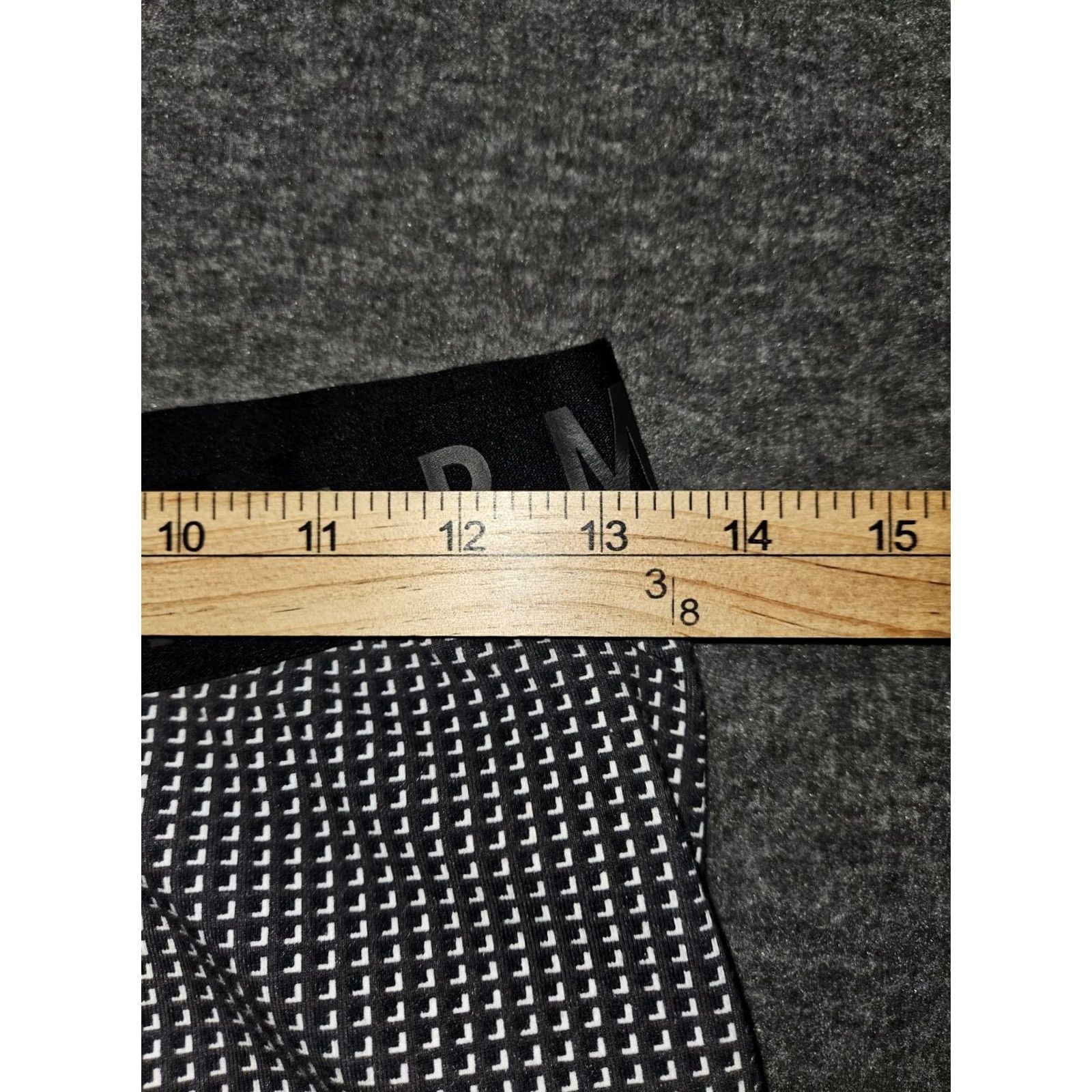 Under Armour Under Armour Leggings Womens Small Black Geometric Ankle Skinny Active Yoga Gym Size 28" / US 6 / IT 42 - 3 Thumbnail