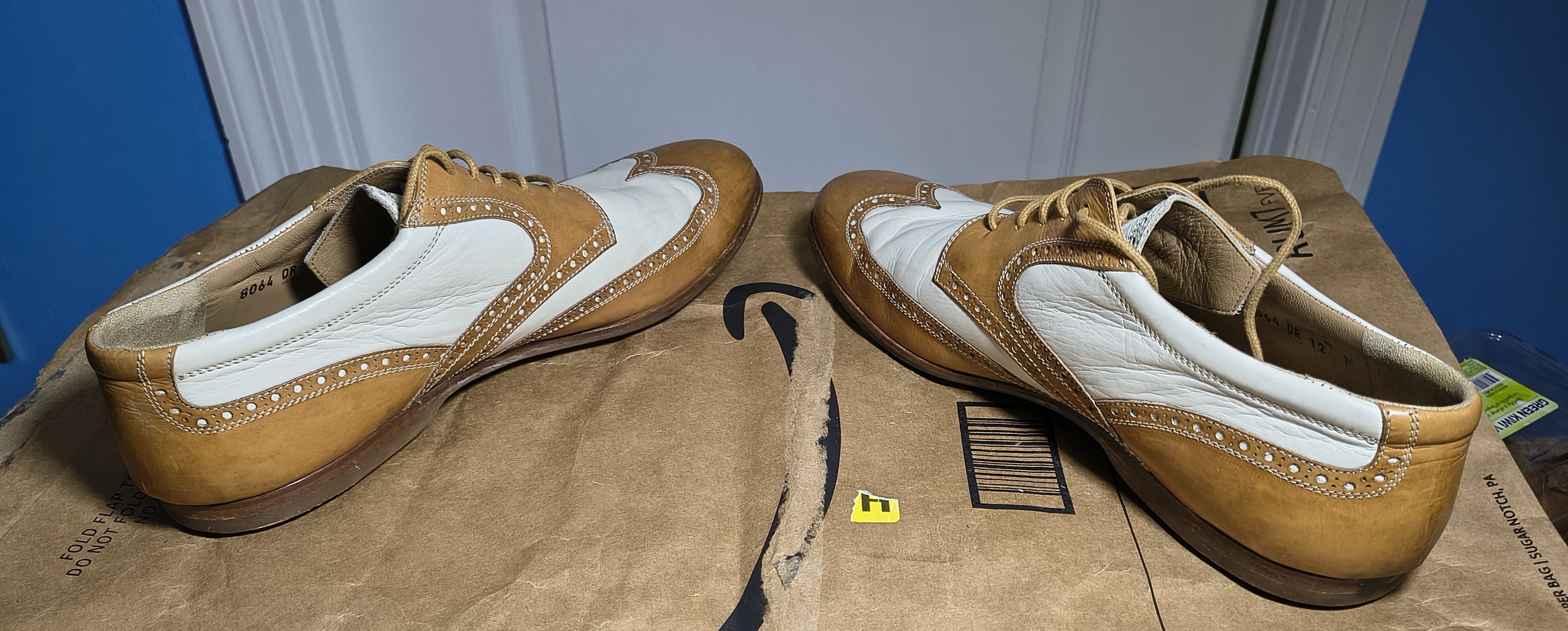 Other Lorenzo Banfi Milano Men Two Tone Brogue dress shoes Size 12 Size US 12 / EU 45 - 5 Thumbnail
