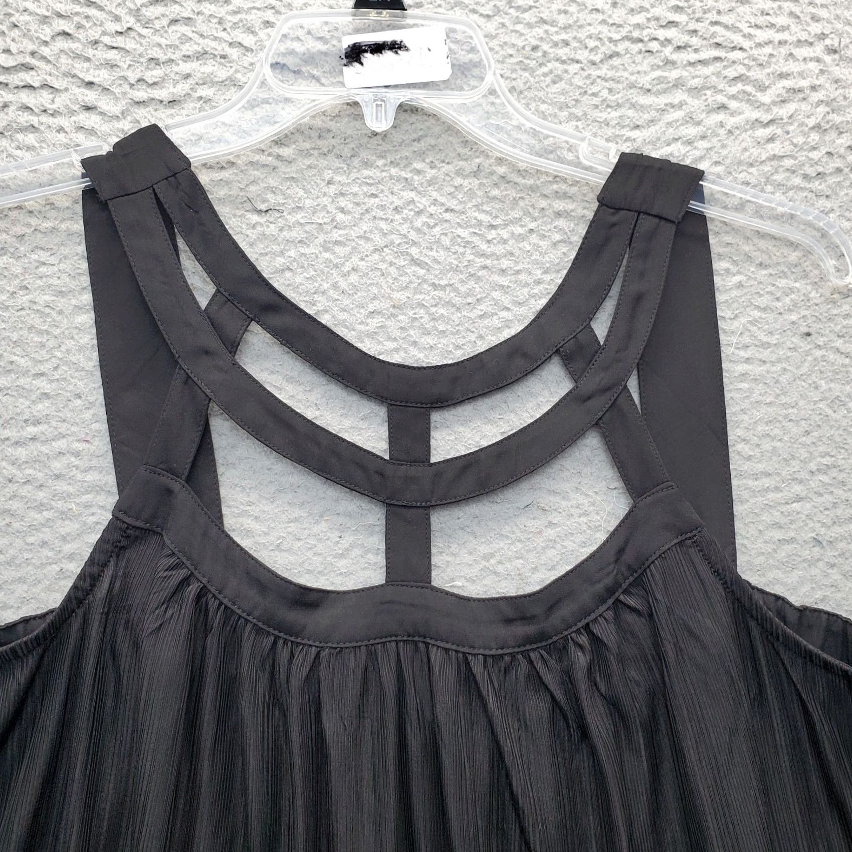 Torrid Torrid Women's Size 0 Black Strappy Swing Tank Top Crepe Pleated Pullover Shirt Size XS / US 0-2 / IT 36-38 - 5 Thumbnail