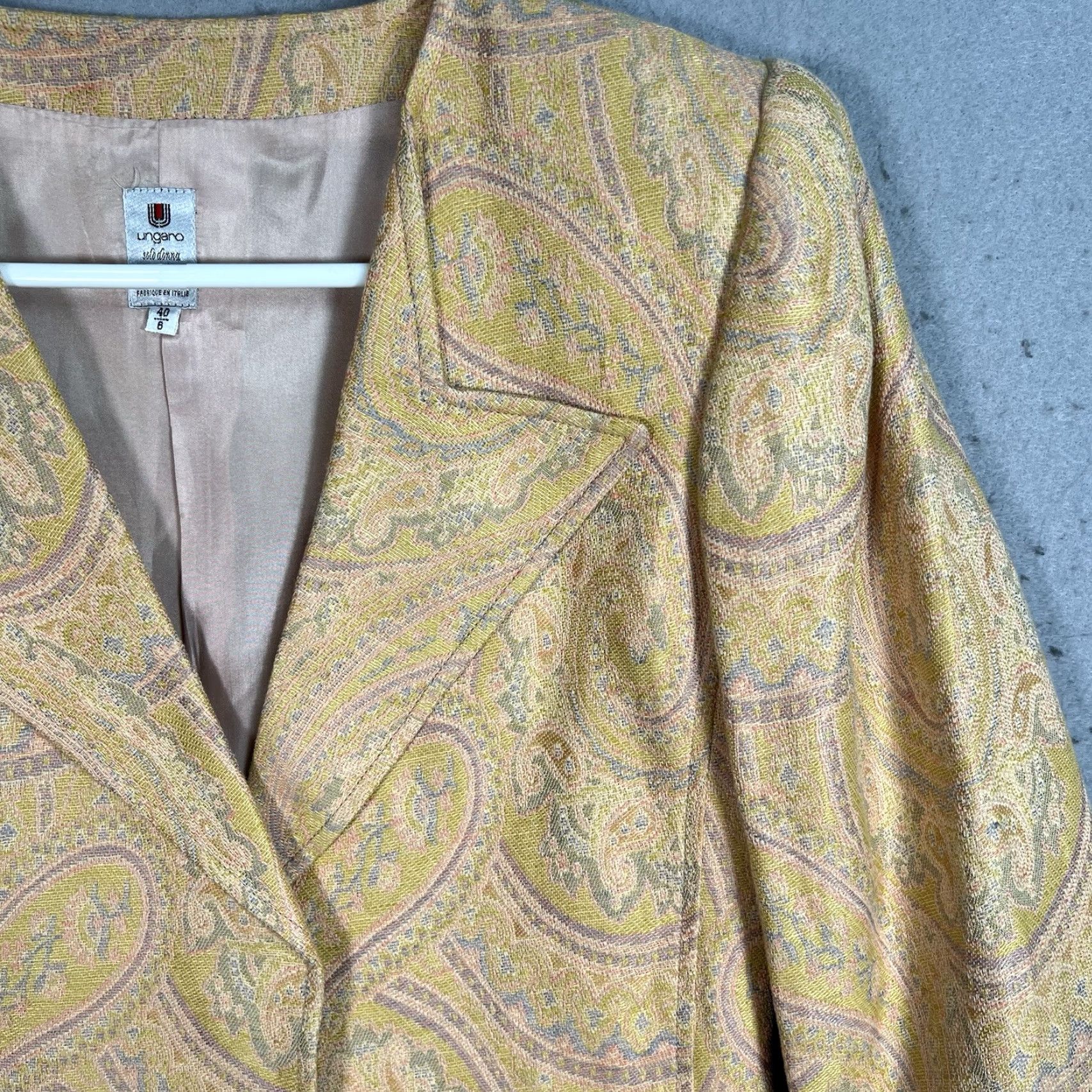 Vintage VINTAGE Ungaro Paisley Suit Set Blazer Skirt Women’s 40 / 6 Yellow Italy Size 27" / US 4 / IT 40 - 3 Thumbnail