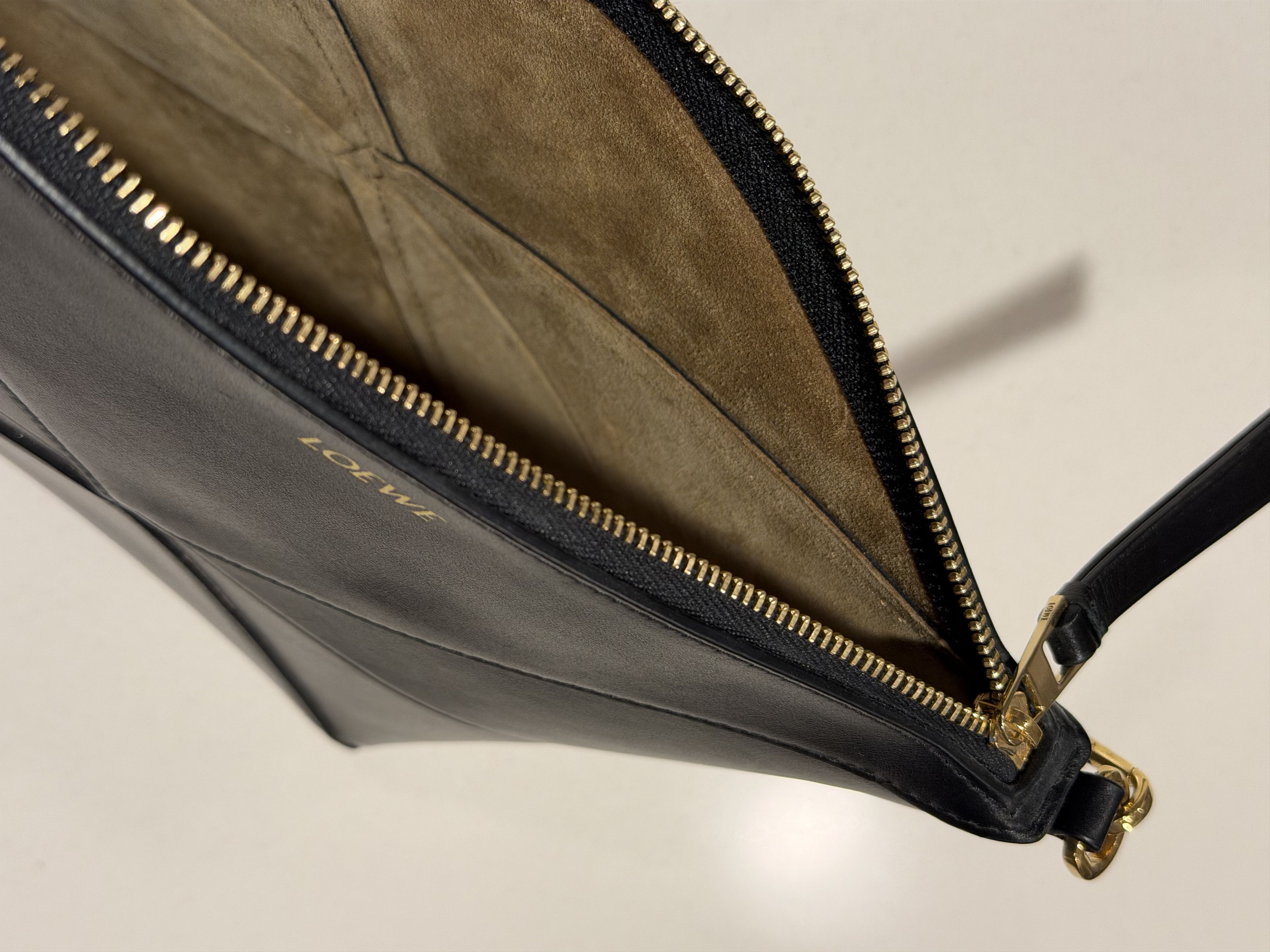 Loewe Loewe Leather Crossbody Bag – Near New – Full Set – Black Size ONE SIZE - 7 Thumbnail