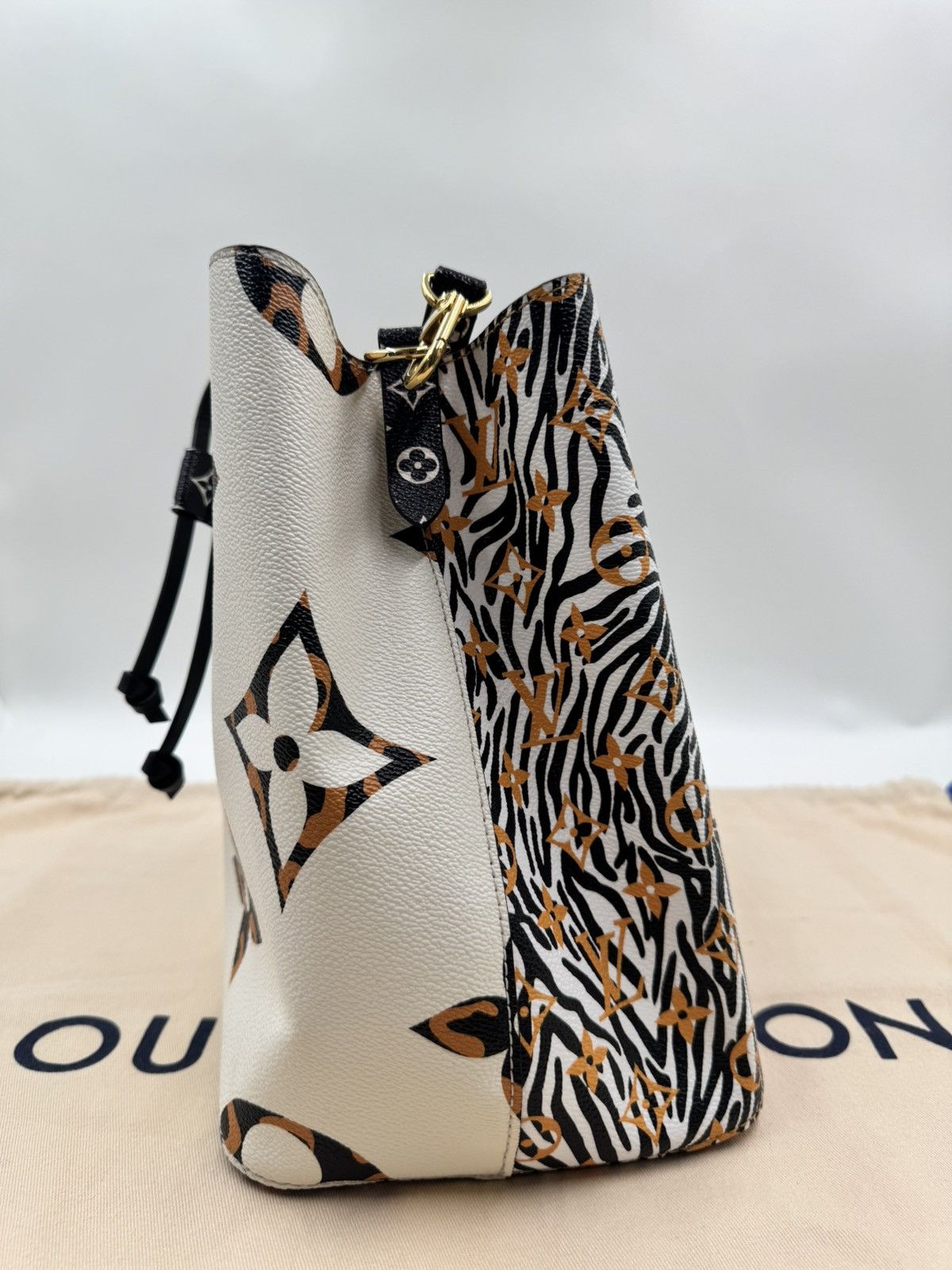 Louis Vuitton Louis Vuitton Noe Noe Monogram Giant Jungle Size 30 - 3 Thumbnail