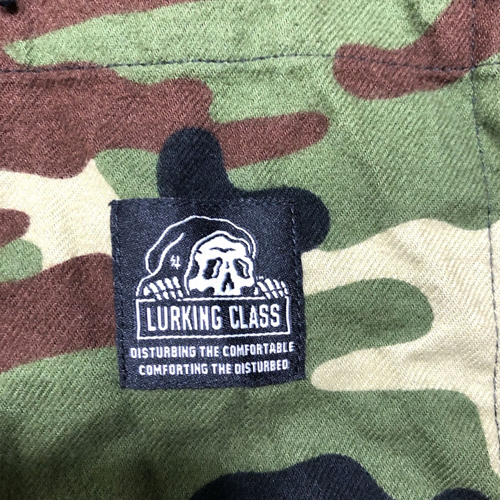 Vintage Lurking Class Panther Camo Hooded Button Front Long Sleeve Shirt Mens Medium Green Size US M / EU 48-50 / 2 - 7 Thumbnail