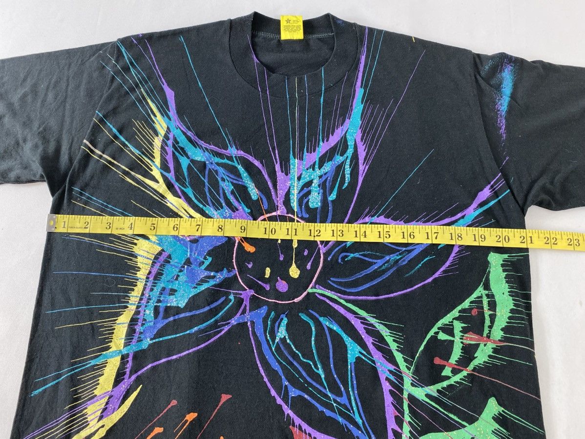 Arts & Science 90s Art Wave Abstract Flower Paint Splatter Graphic Art Tee Size US L / EU 52-54 / 3 - 7 Thumbnail