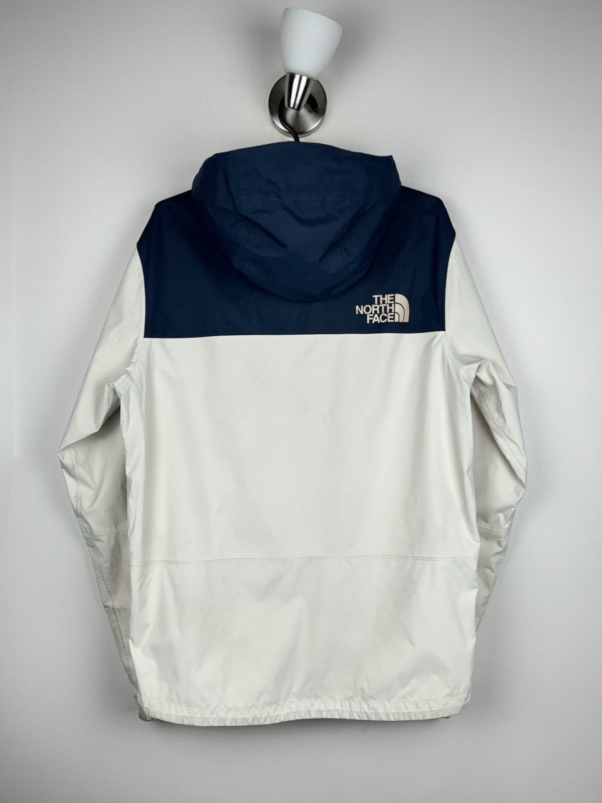 The North Face Light jacket The North Face DryVent oryginał casual item Size US S / EU 44-46 / 1 - 2 Thumbnail