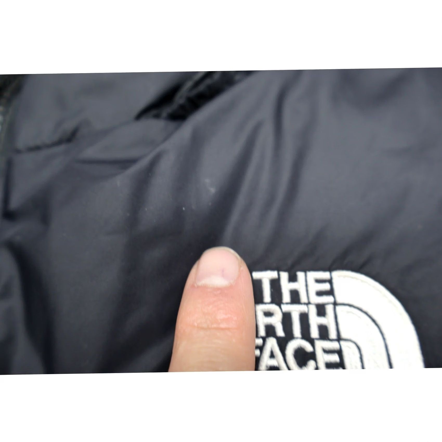 The North Face VINTAGE North Face Down Vest Womens Small Black 1996 Retro Nuptse Insulated Puffer LOGO Size S / US 4 / IT 40 - 5 Thumbnail