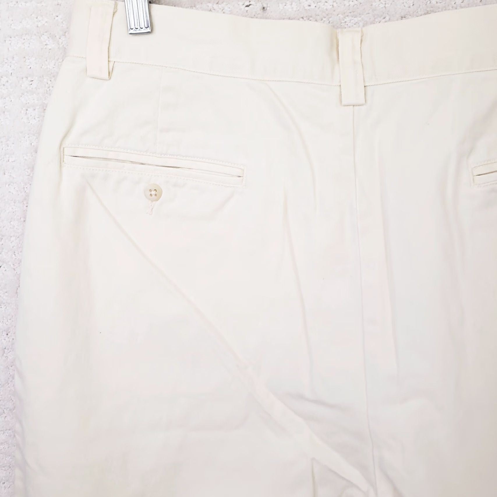 Polo Ralph Lauren VINTAGE Polo Ralph Lauren Shorts Mens 33 Pale Yellow Chino Regular Inseam 8in Zip Button Logo Casual Casual Mens Yellow 90s Classic Outdoor Outdoors Size US XS / EU 42 / 0 - 5 Thumbnail