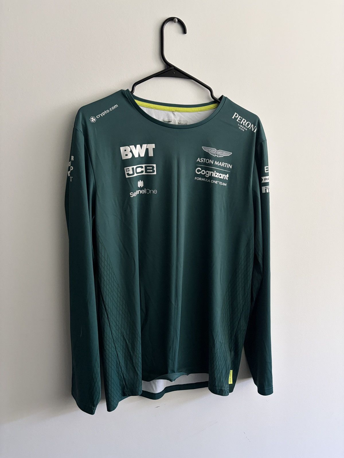 Formula 1 Aston Martin l/s Size US L / EU 52-54 / 3 - 1 Thumbnail