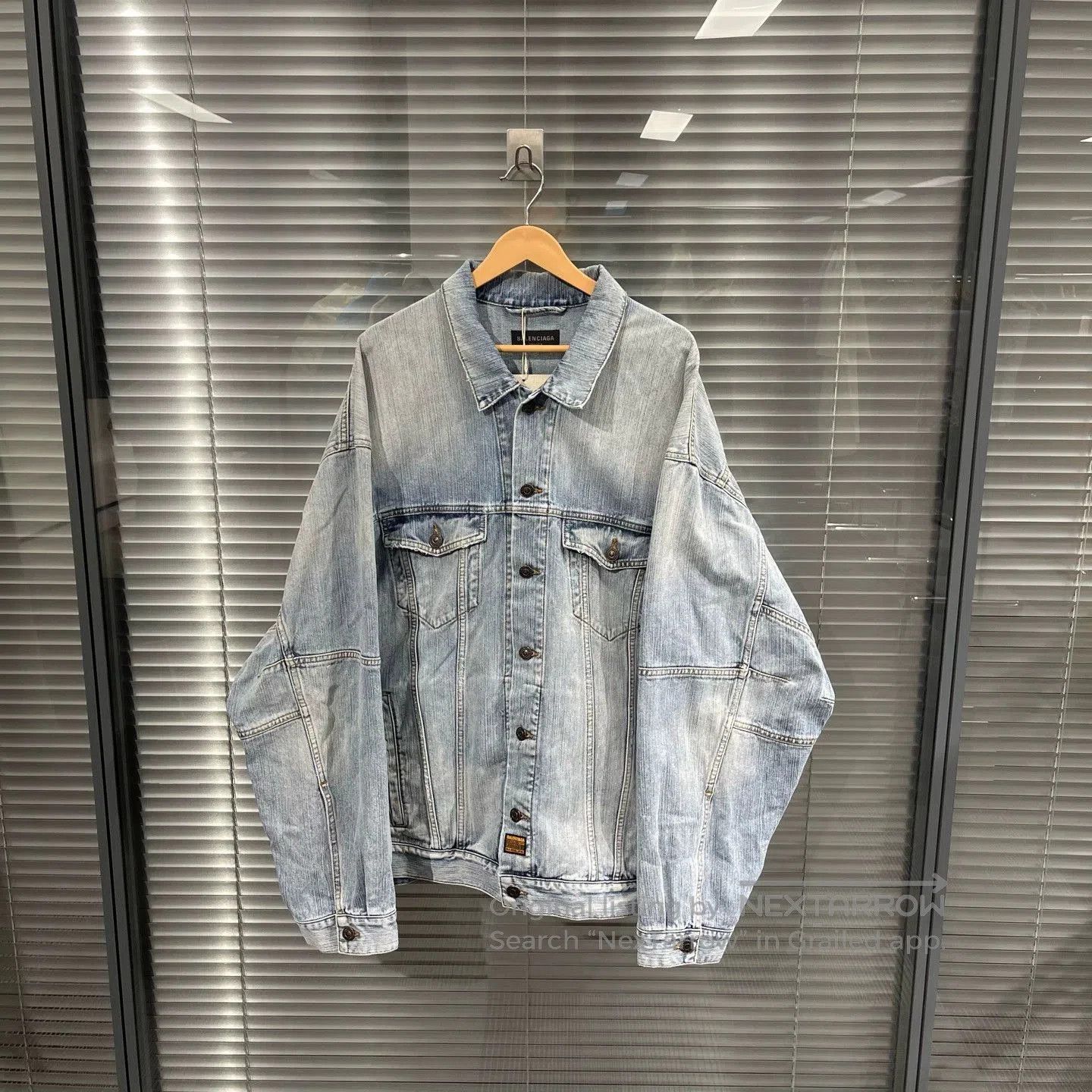 Balenciaga Blue Oversized Denim Jacket Size L. Size US L / EU 52-54 / 3 - 1 Thumbnail