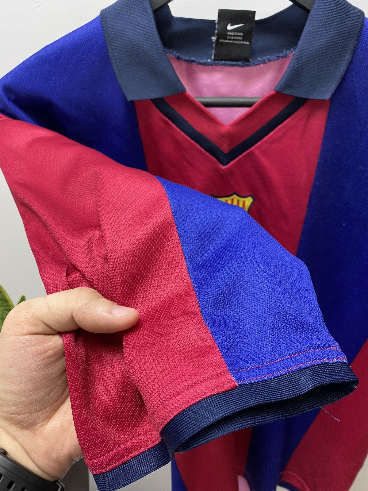 Vintage Vintage FC Barcelona 2000 2001 Home Soccer Jersey Size US XL / EU 56 / 4 - 16 Thumbnail