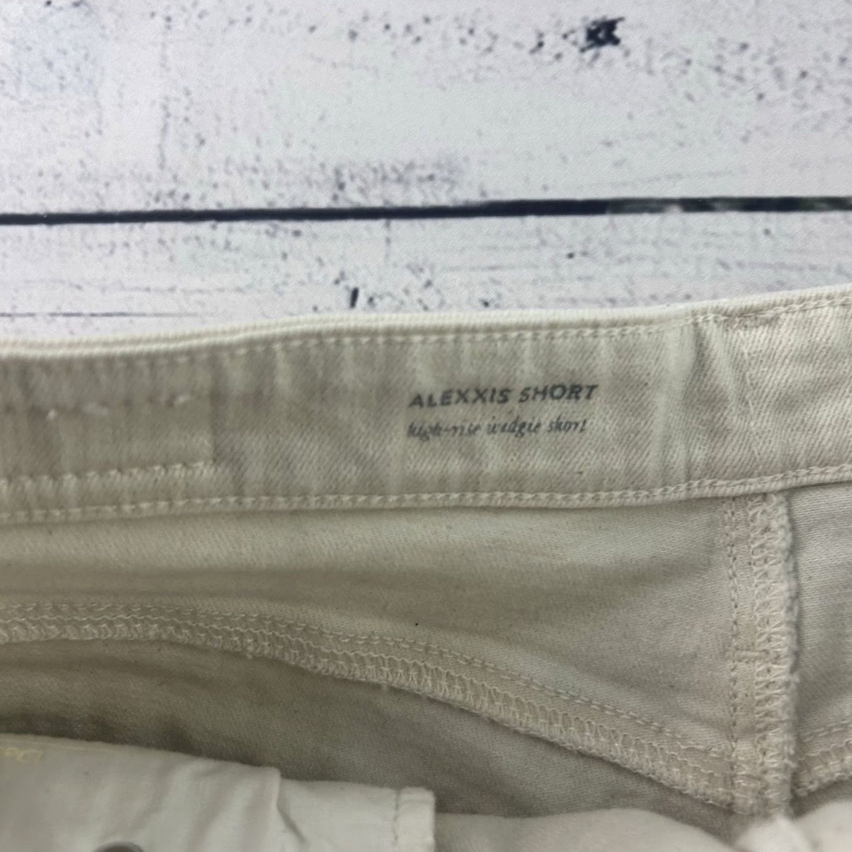 Vintage Wedge Adriano Goldschmied AG Alexxis Short High Rise Wedge Women's 30 Regular Beige Cut-Off Jeans Shorts Mens Womens Girls Boys Size 30" / US 8 / IT 44 - 4 Thumbnail