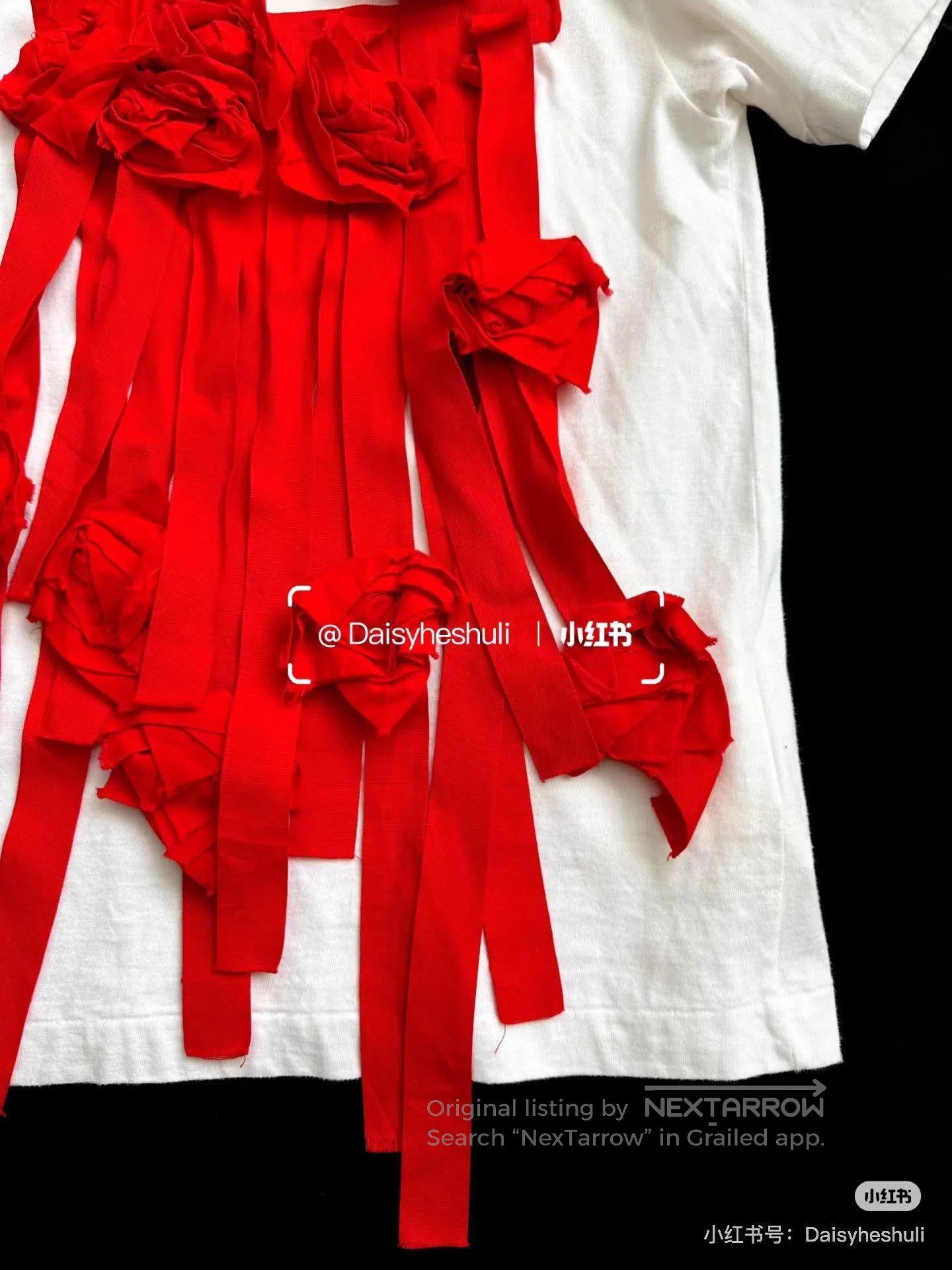 Comme des Garcons White Short Sleeve Shirt with Red Floral Ribbon Accents. Size US XS / EU 42 / 0 - 3 Thumbnail