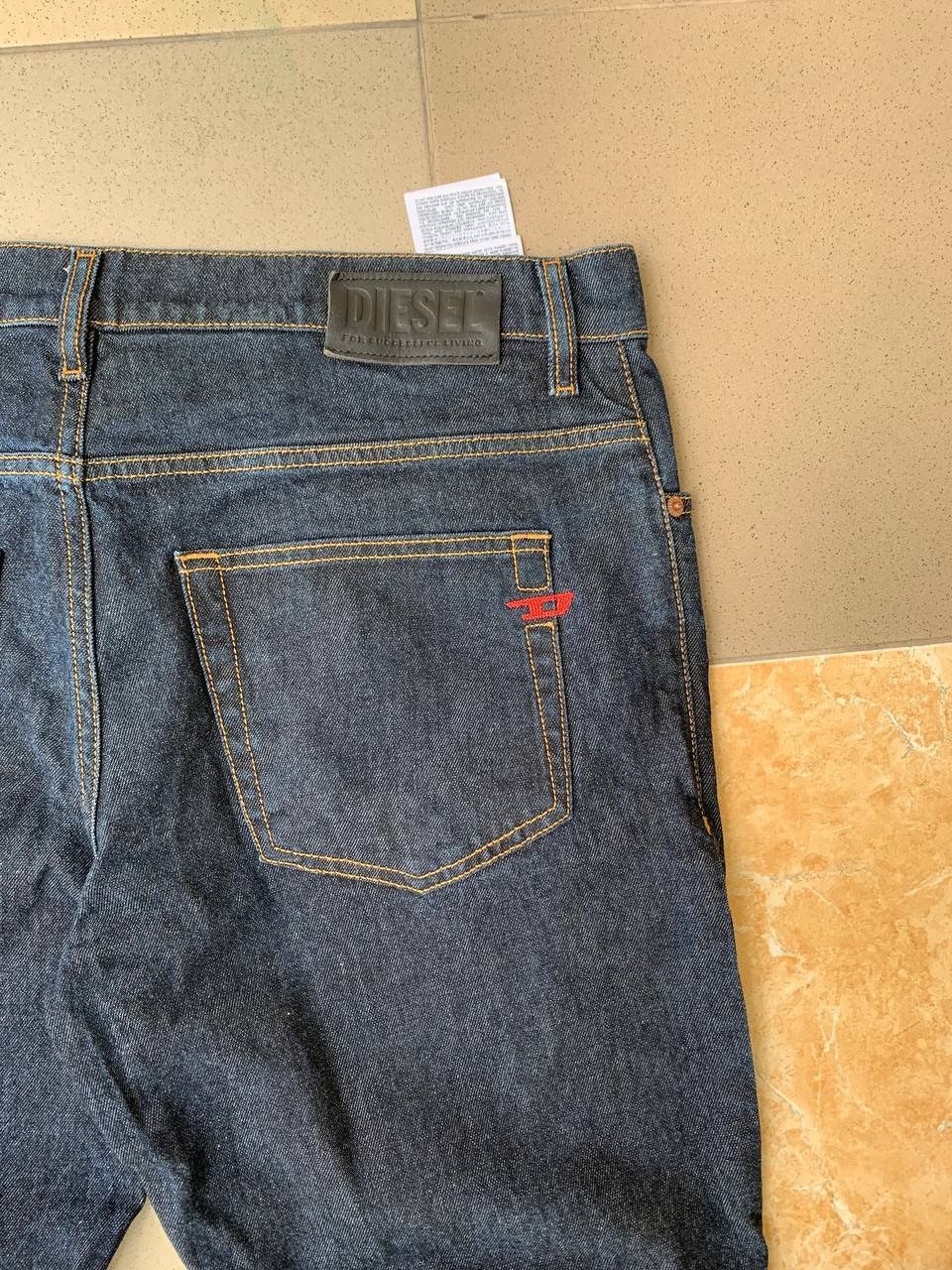 Diesel × Japanese Brand Vintage Diesel Jeans slim D-strukt Stretch Red Logo Size US 33 - 6 Thumbnail