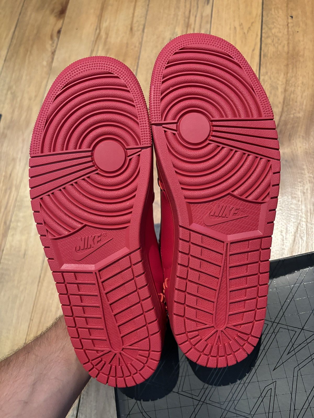Jordan Brand × Nike Jordan 1 Low Method of Make Gym Red Metallic Gold Size US 10.5 / EU 43-44 - 9 Thumbnail