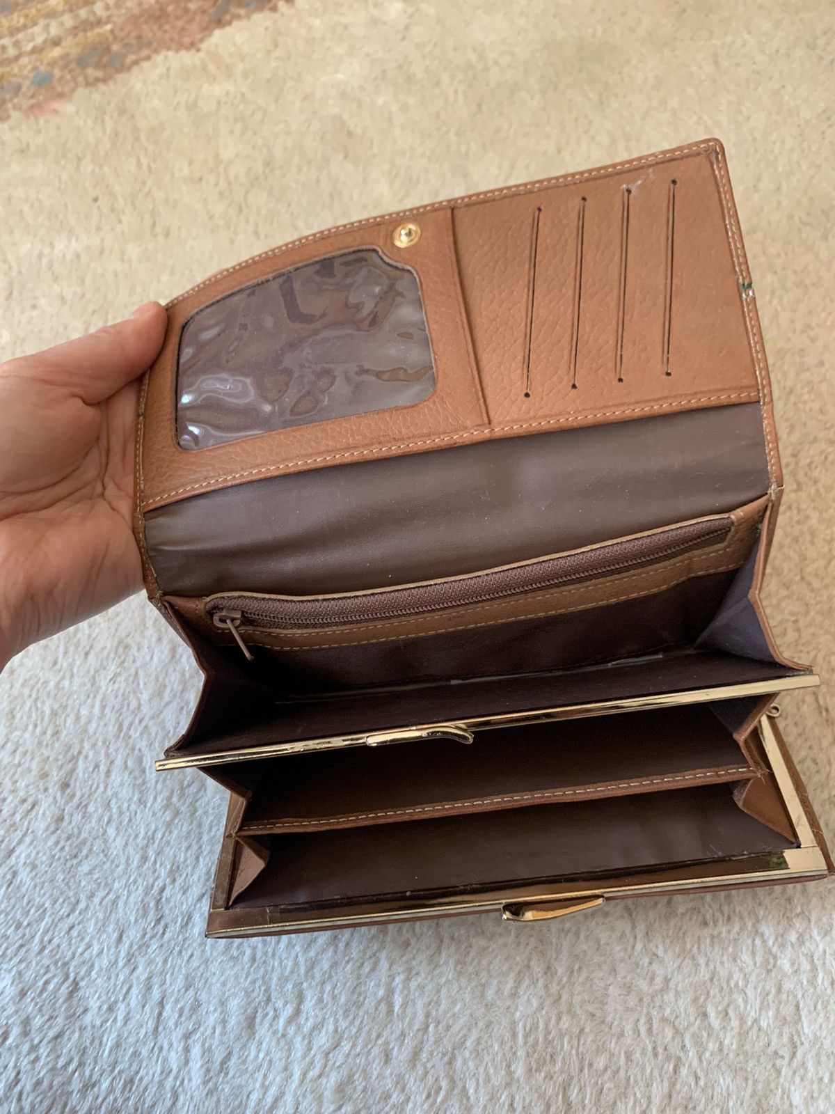 Designer × Other × Vintage Vintage 80s Designer Wallet Italian Leather (from Italy) Size ONE SIZE - 10 Thumbnail