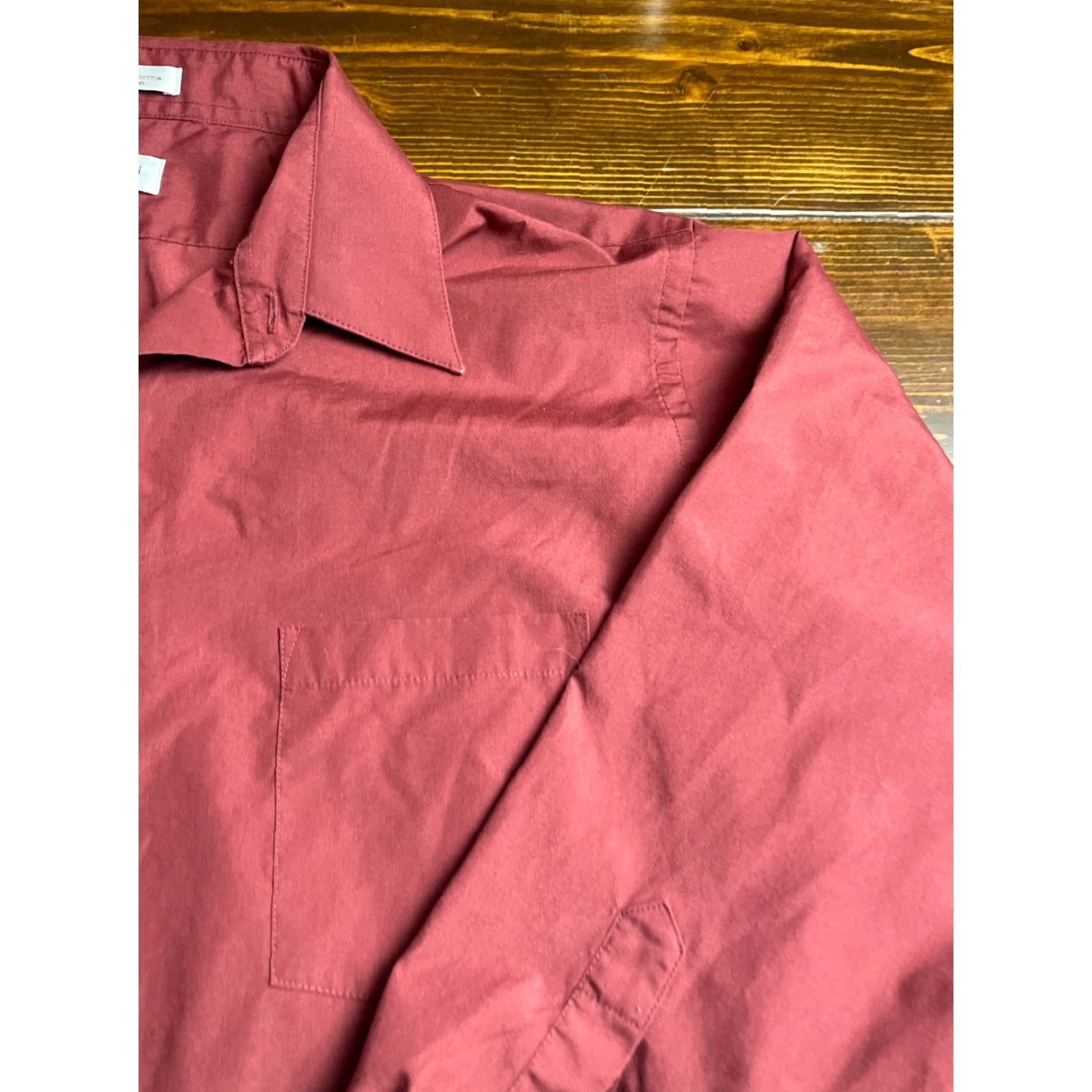 Van Heusen VINTAGE Van Heusen Shirt Mens XL Red Maroon Poplin Button Up Long Sleeve Size US XL / EU 56 / 4 - 4 Thumbnail