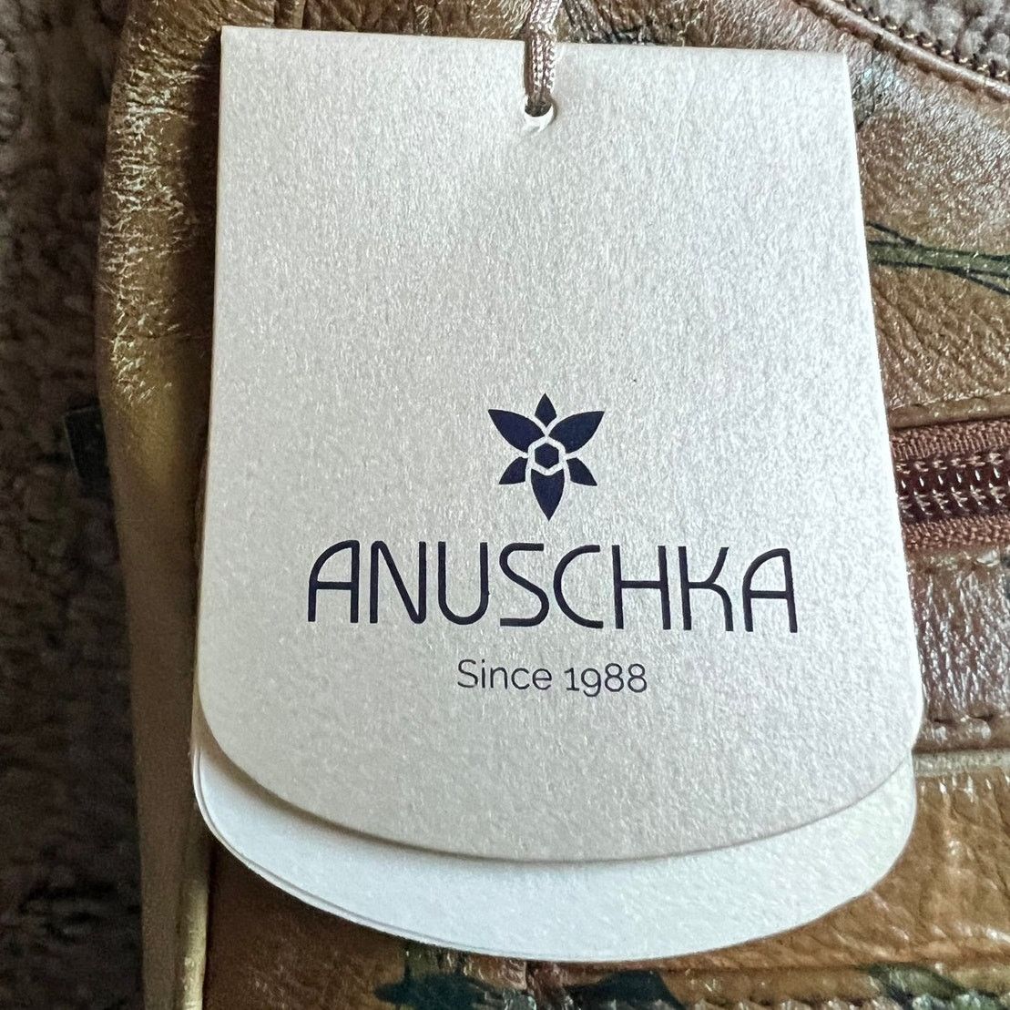 Designer NWT Anuschka Slim Hobo Bag Size ONE SIZE - 13 Thumbnail