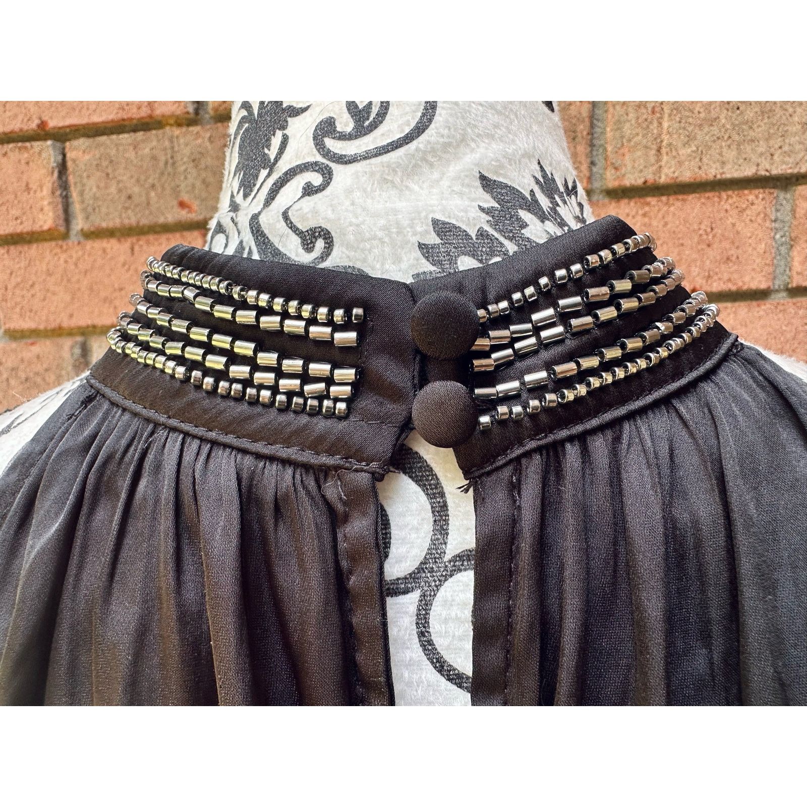 Other NWT Torrid Black Satin Halter Top Beaded Collar 00 Size XL / US 12-14 / IT 48-50 - 5 Thumbnail