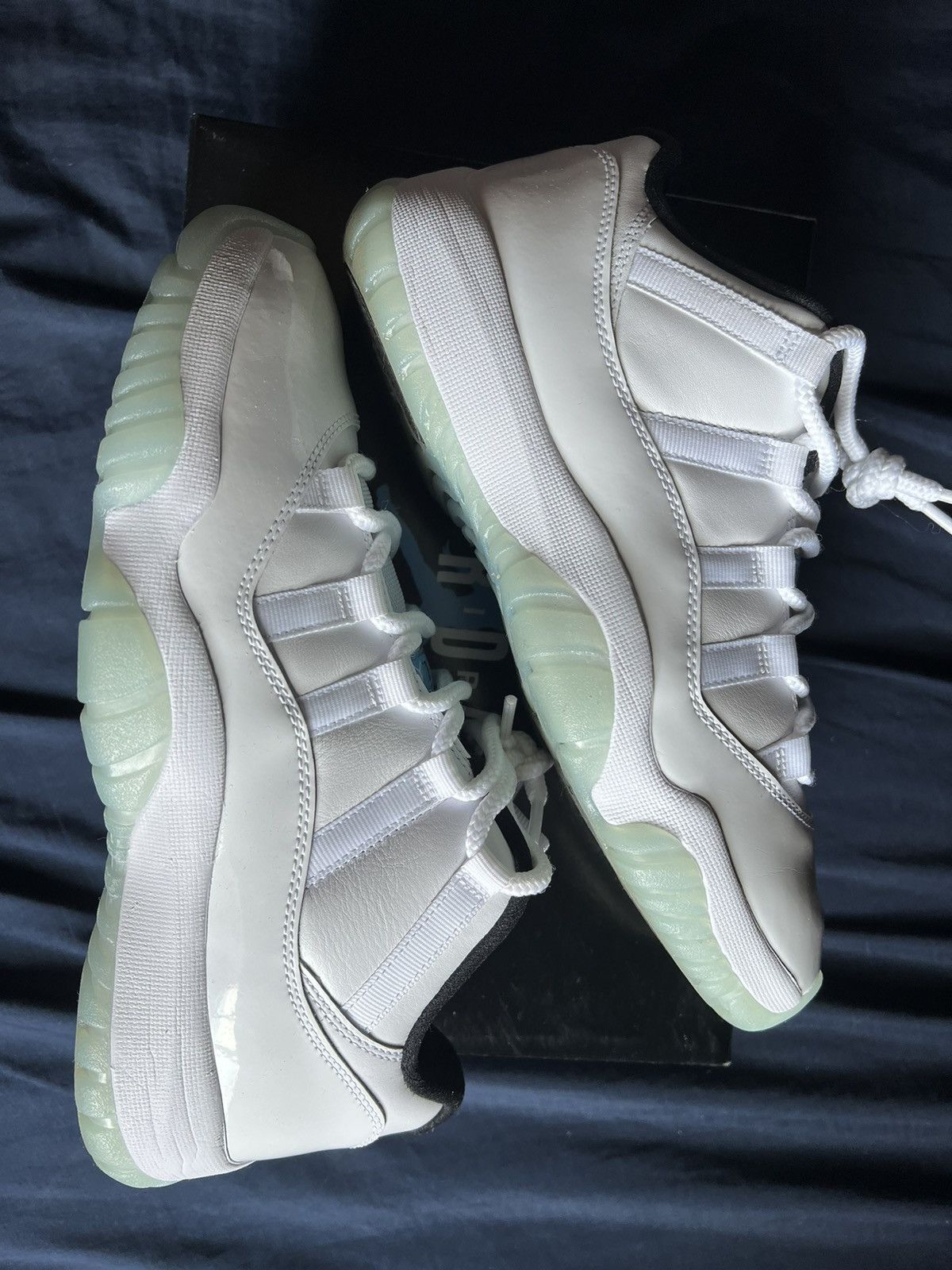 Jordan Brand Legend Blue low 11 Size US 8.5 / EU 41-42 - 2 Thumbnail