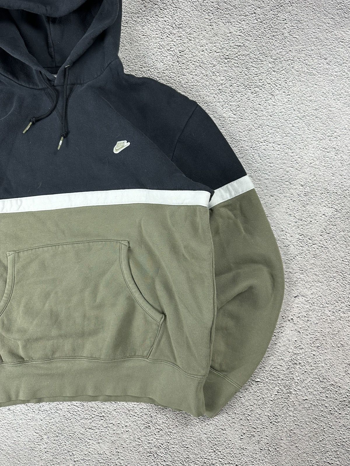 Nike Vintage Nike Hoodie Faded Y2K Sportwear Style Size L Size US L / EU 52-54 / 3 - 4 Thumbnail