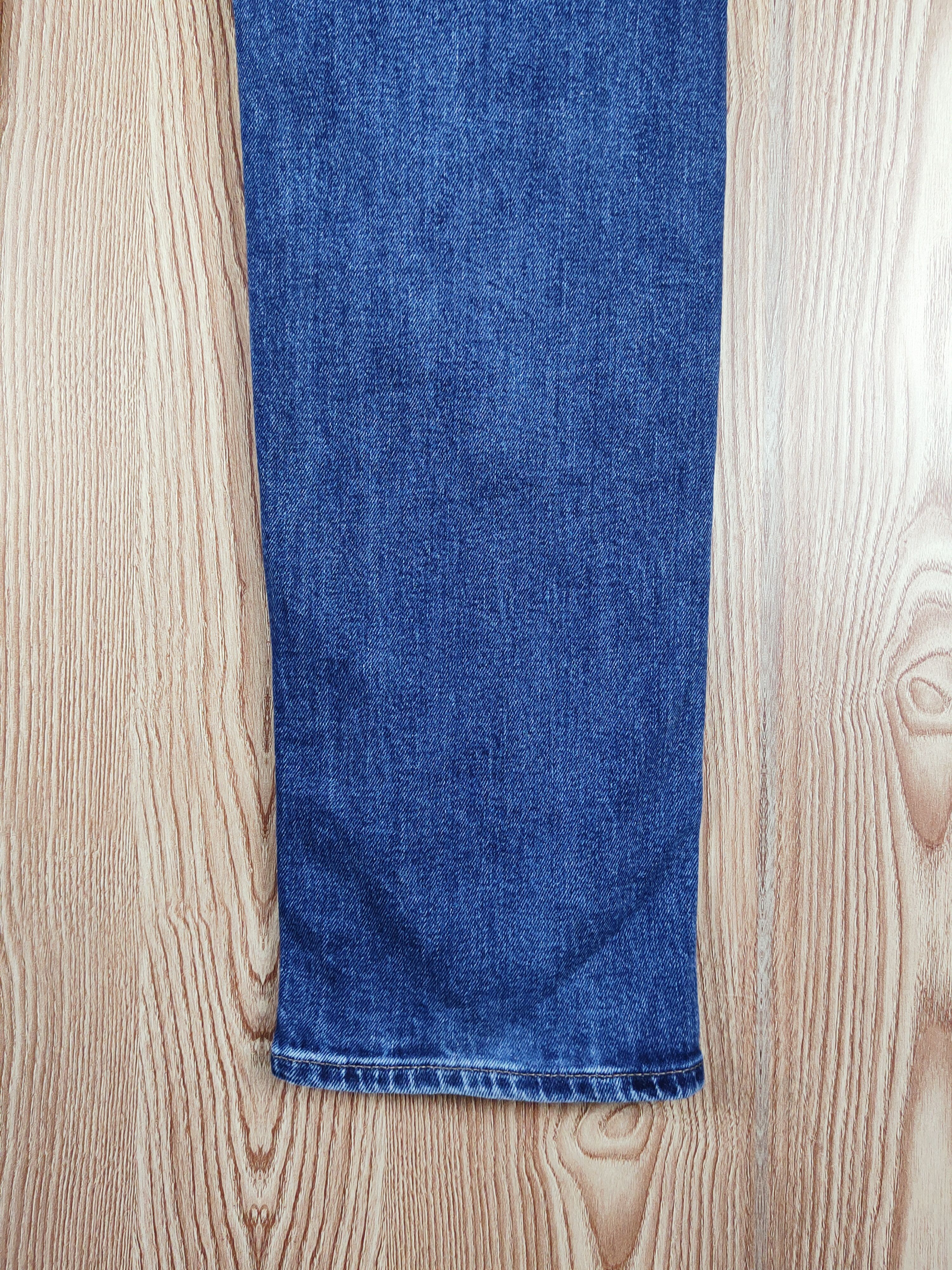 Japanese Brand Uniqlo Blue Distressed Ripped Jeans #S2724 Size US 35 - 12 Thumbnail