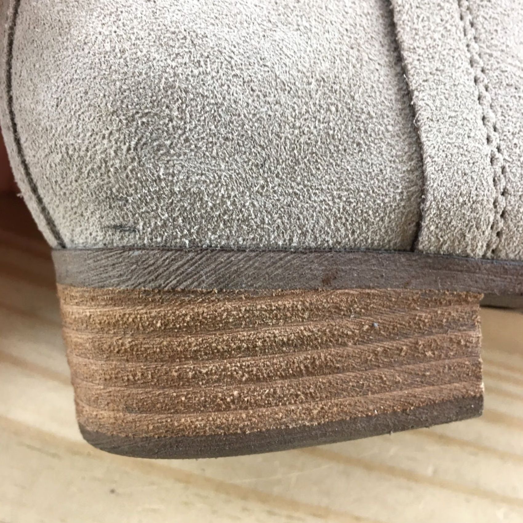 Toms TOMS Boots Womens 6.5 Deia Bootie Beige Perforated Casual Block Heels Ankle Top Boots Size M / US 6-8 / IT 42-44 - 4 Thumbnail
